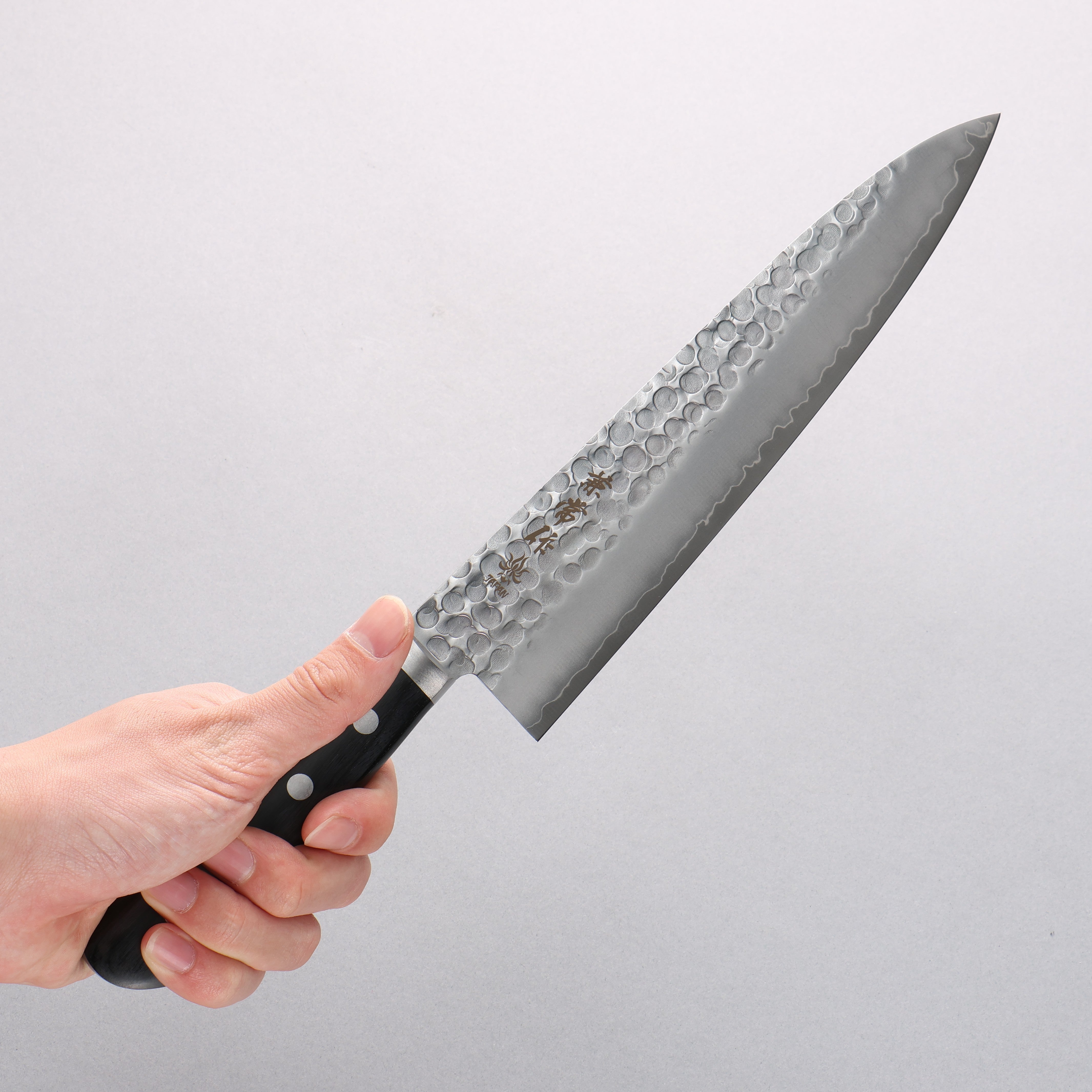 Kanetsune VG1 Hammered Gyuto 210mm Black Pakka wood Handle - Japanny - Best Japanese Knife