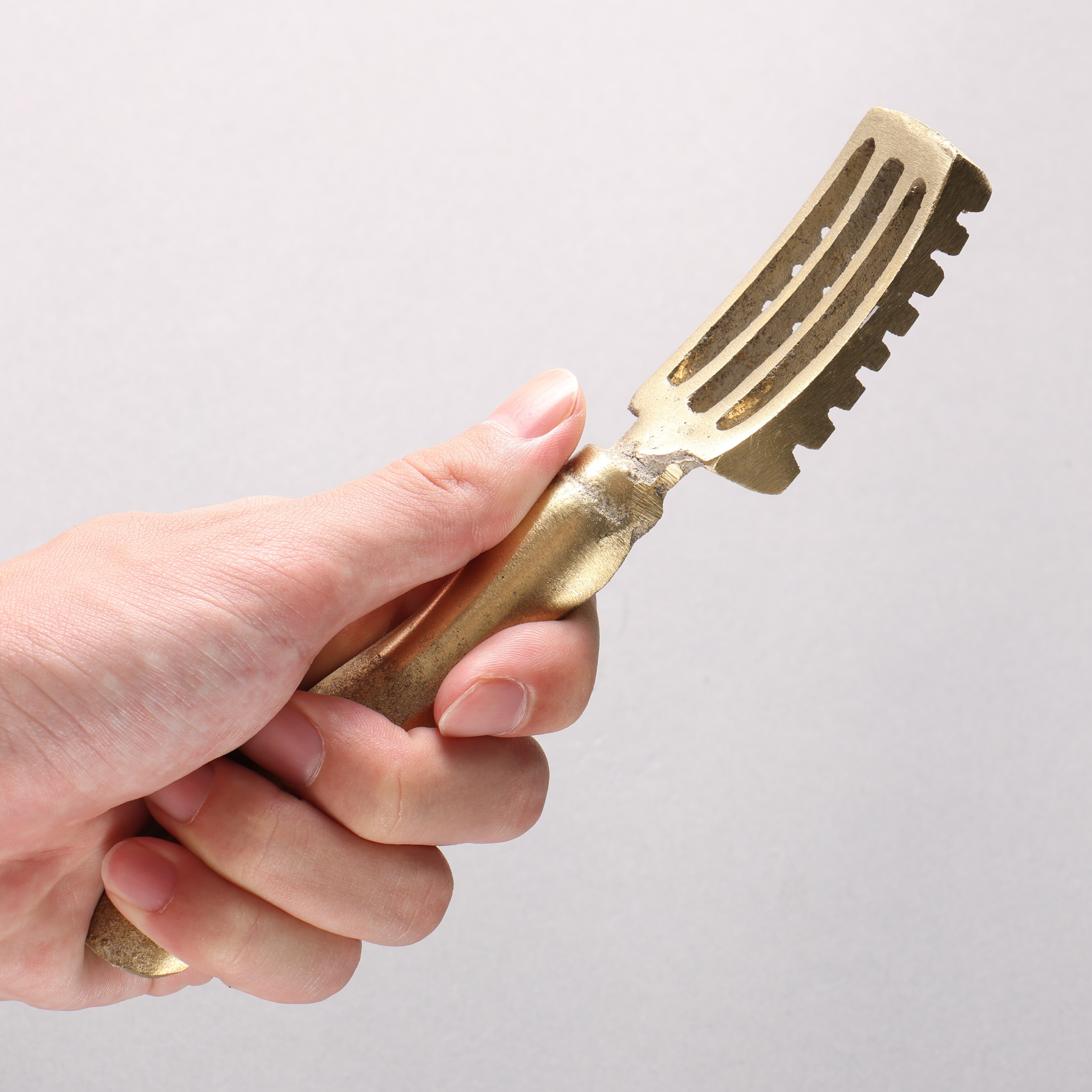 Sakai Takayuki Scaling 180mm - Japanny - Best Japanese Knife