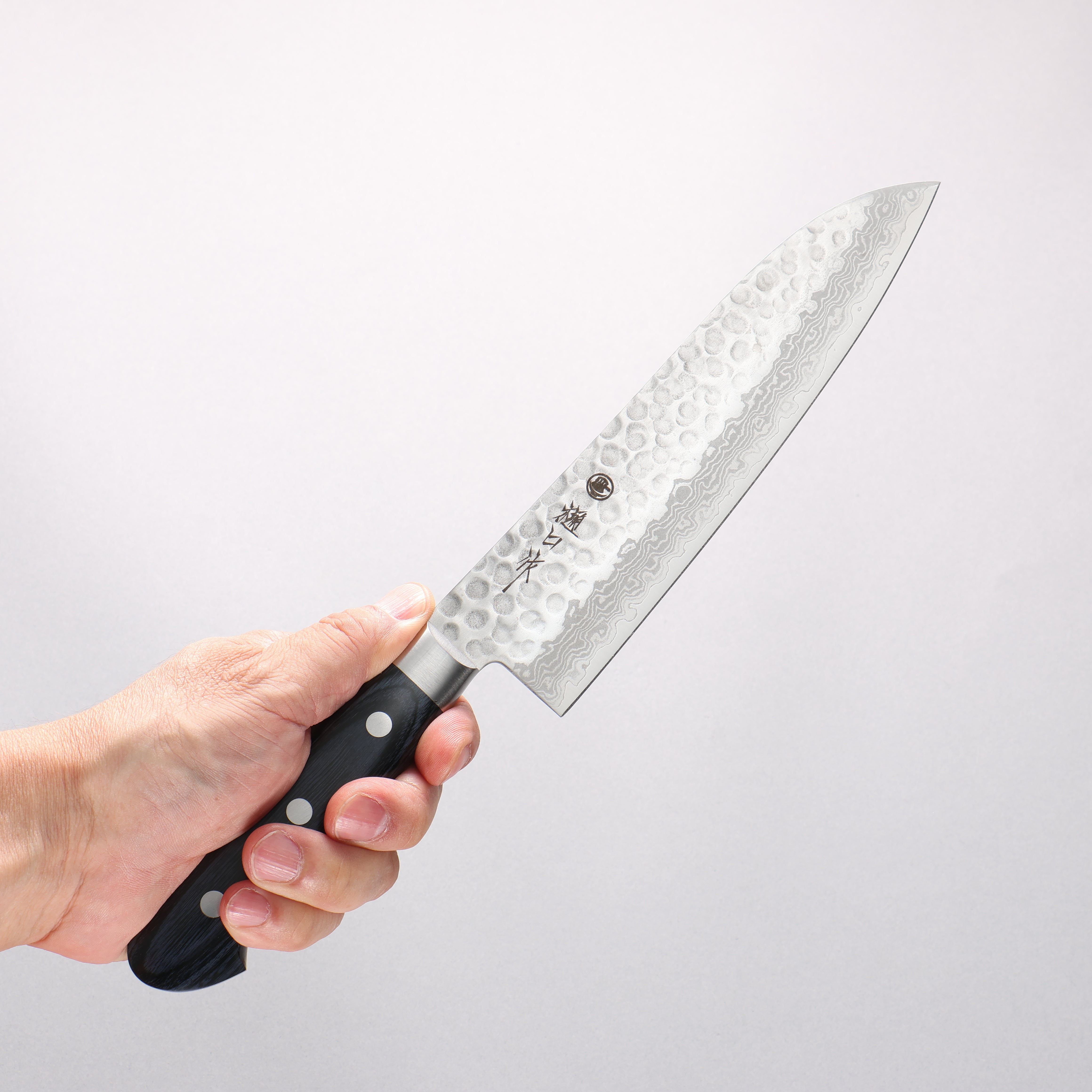 Higuchi VG10 Hammered Damascus Santoku 180mm Blue Pakka wood Handle - Japanny - Best Japanese Knife