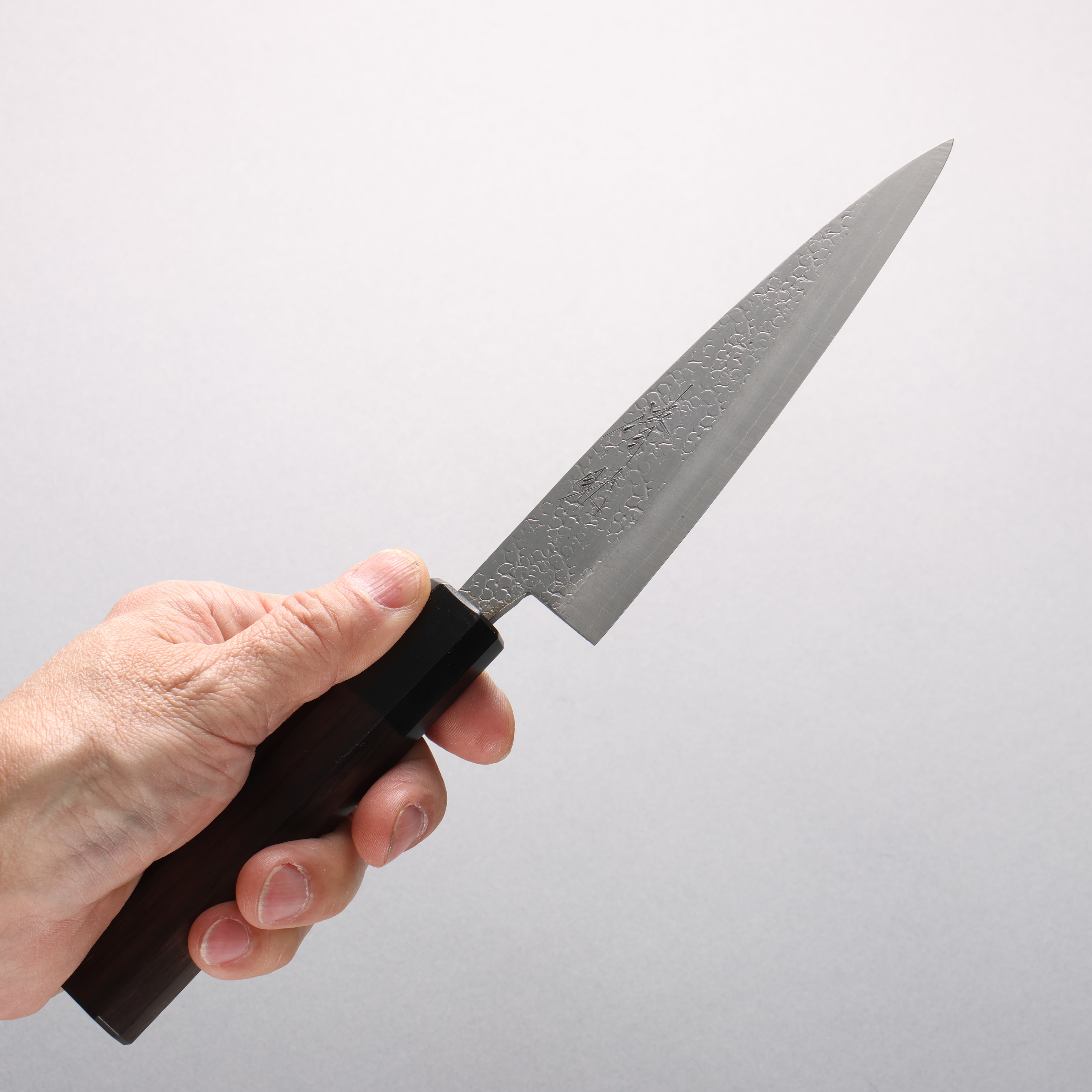 Seisuke Silver Steel No.3 Hammered(Maru) Petty-Utility 135mm Rosewood (Ferrule: Black Pakka Wood) Handle