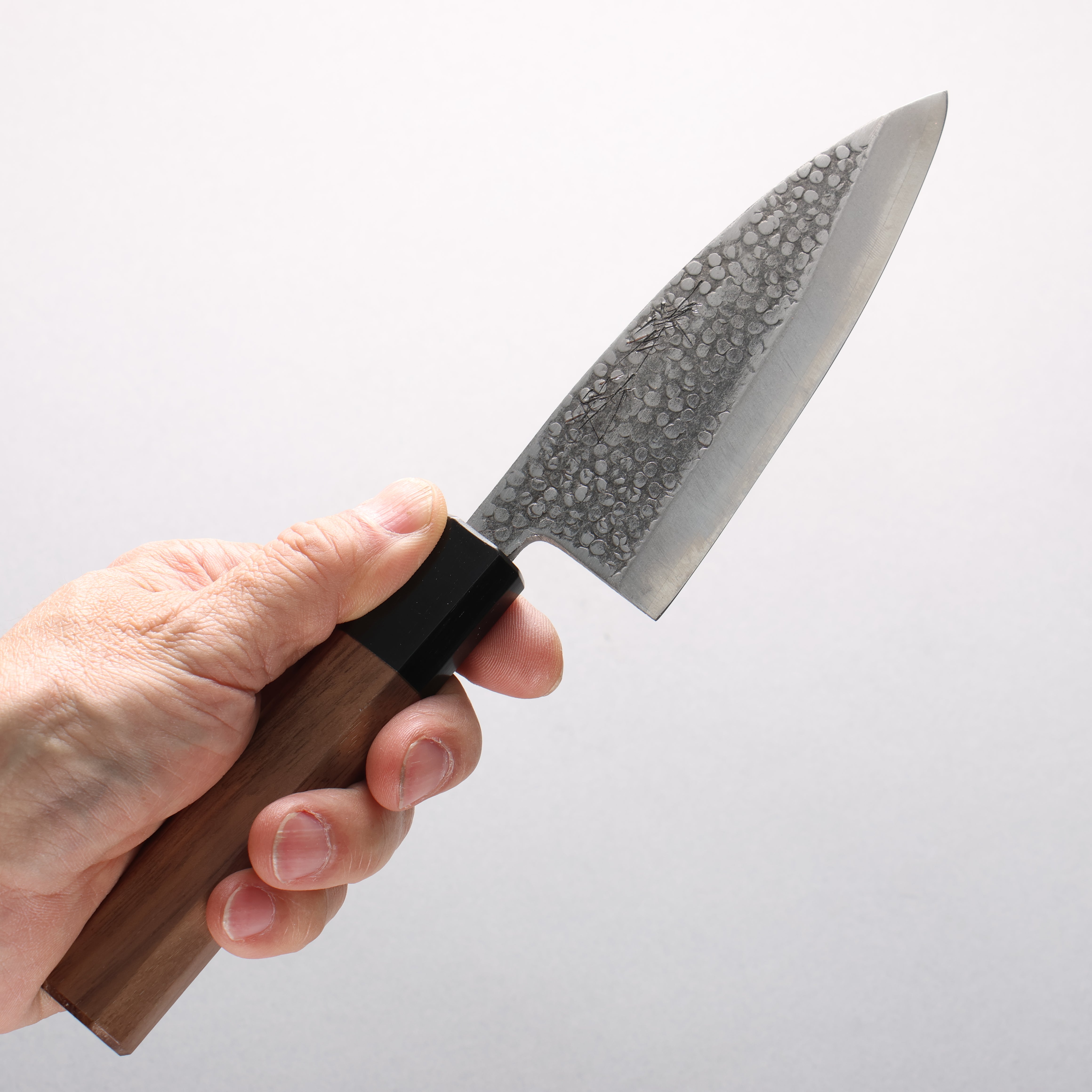 Seisuke Silver Steel No.3 Hammered(Maru) Ajikiri 120mm Walnut Handle