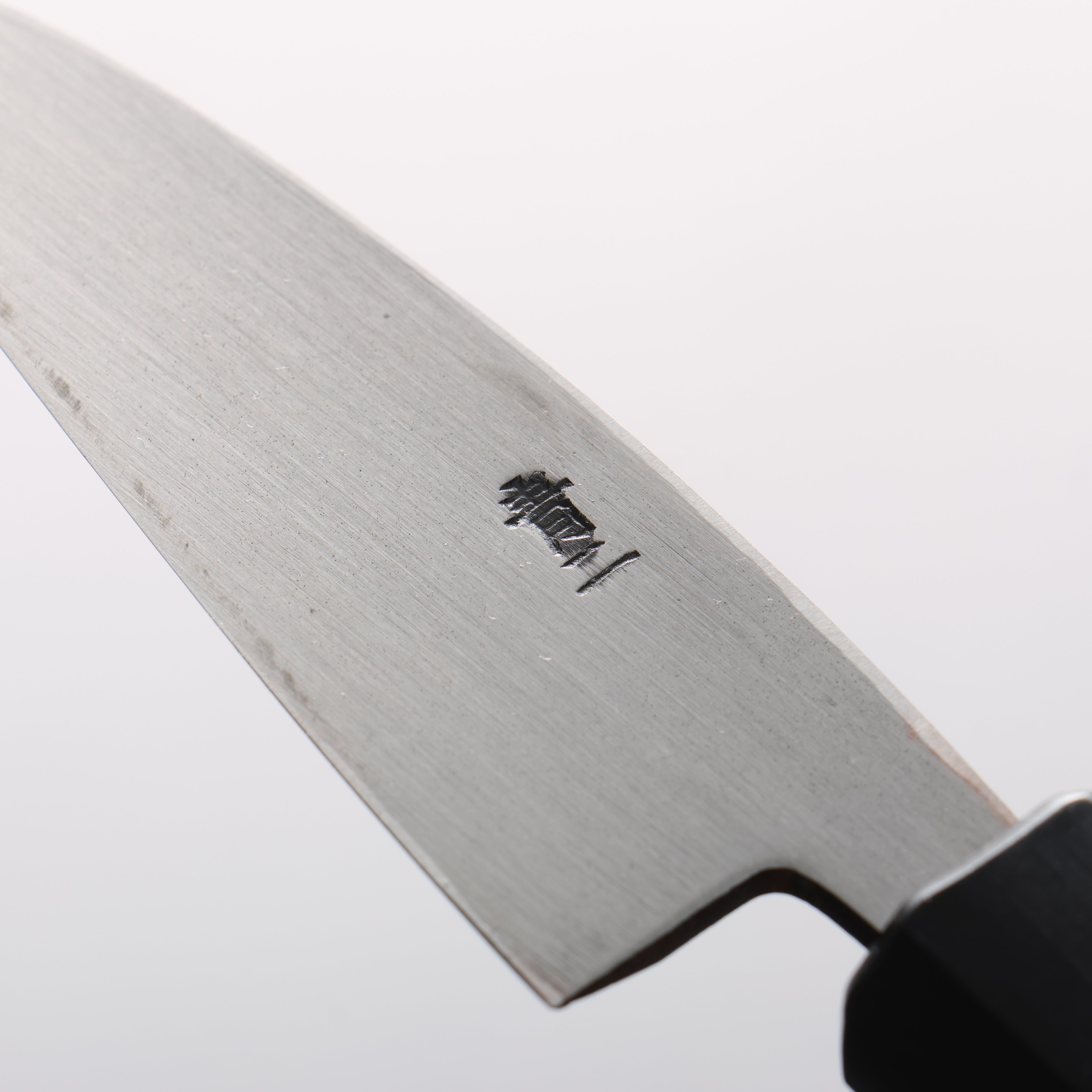 Seisuke Blue Steel No.2 Black Finished Ajikiri 90mm Walnut Handle