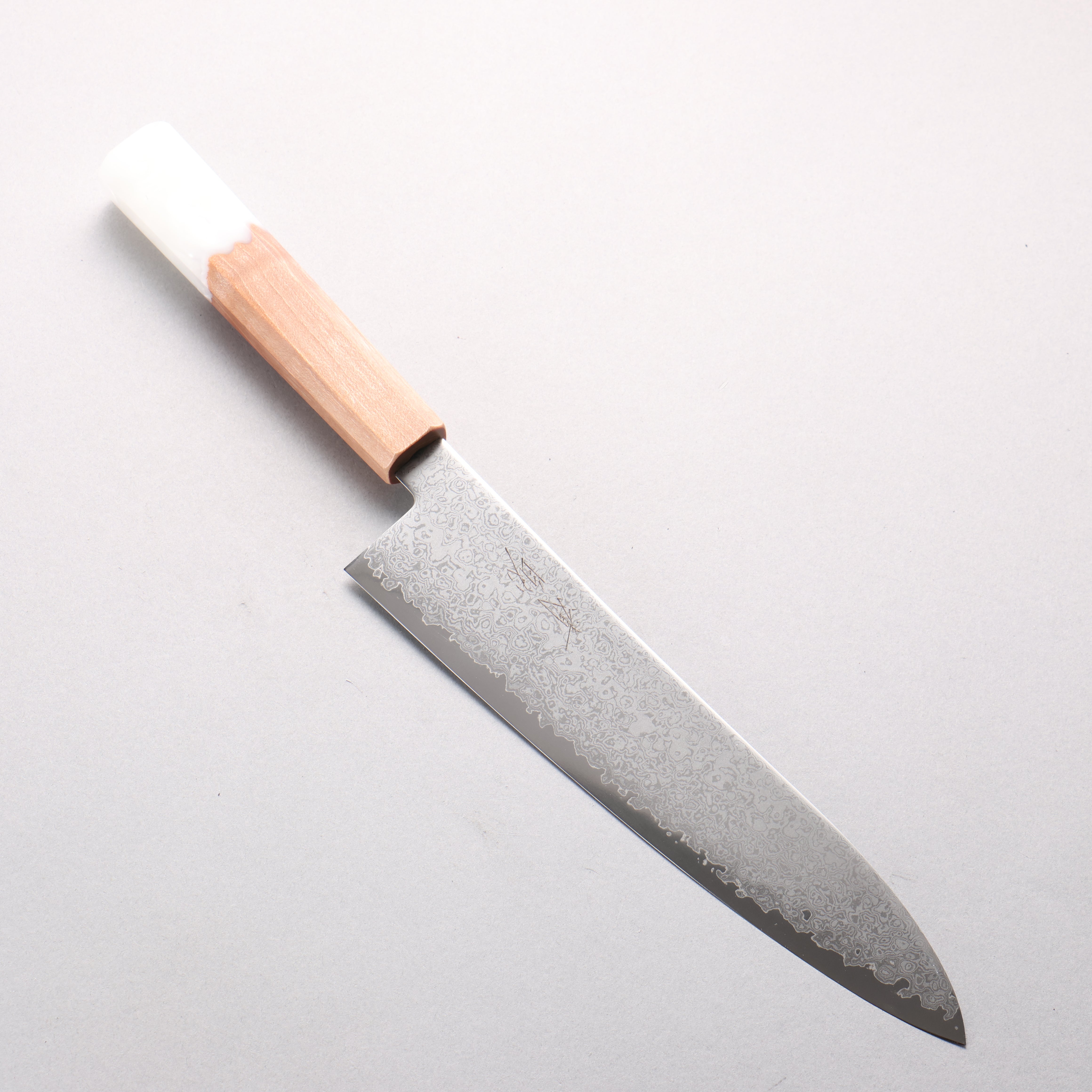 Seisuke VG10 Damascus Gyuto 210mm Maple with White Resin Handle - Japanny - Best Japanese Knife