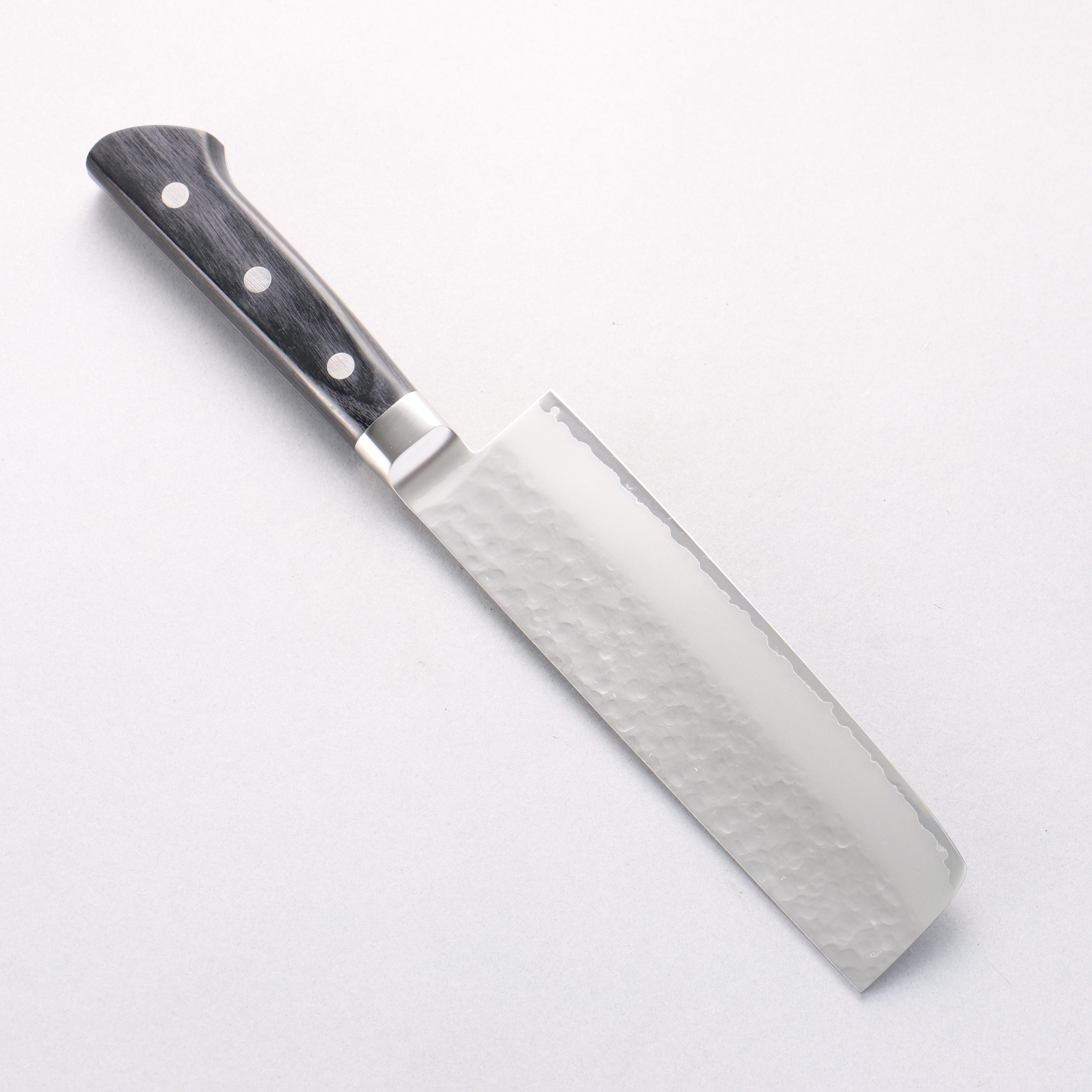 Seisuke VG5 gehämmerter Kasumitogi Nakiri 160 mm Griff aus schwarzem Pakkaholz