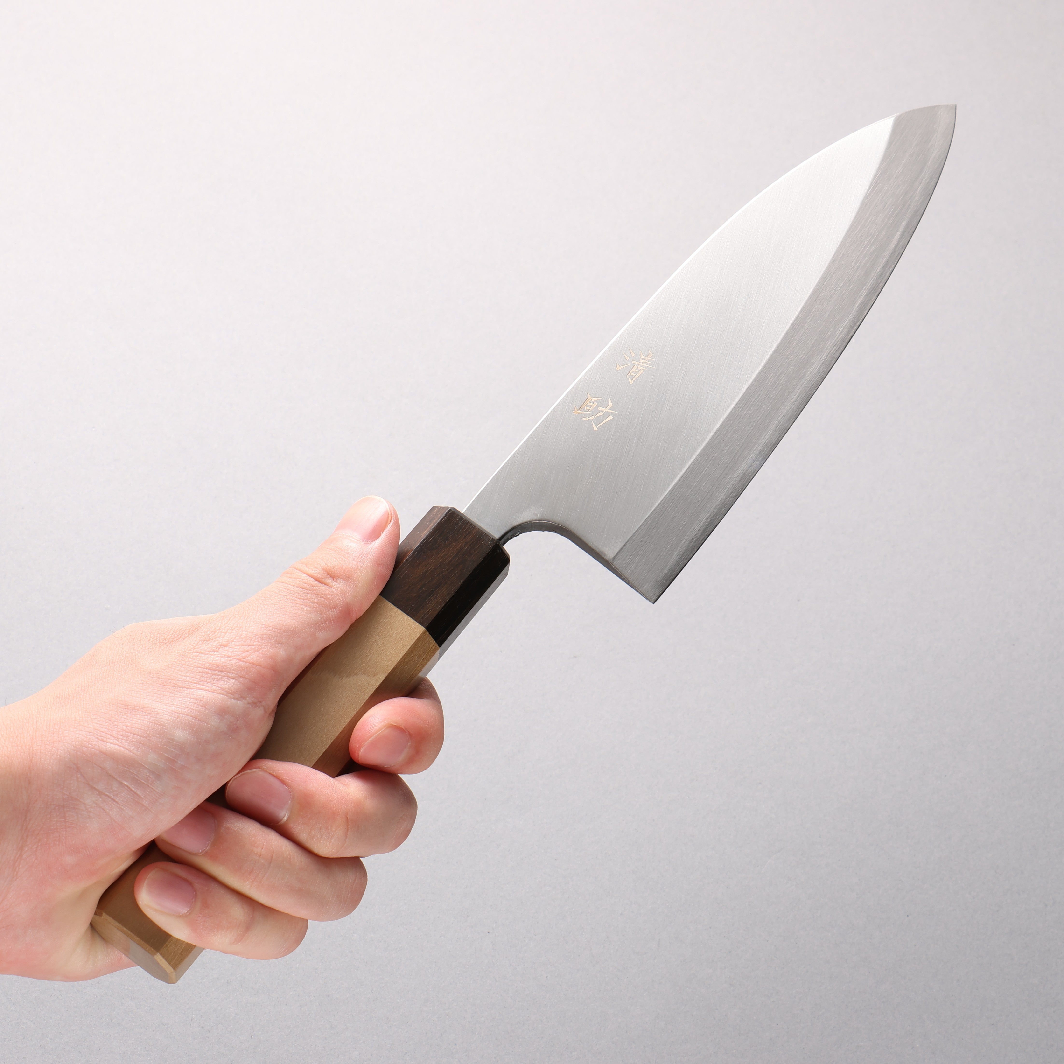 Seisuke AUS8 Deba 165mm Magnolia (Ferrule: Striped Ebony) Handle Sushi School Model
