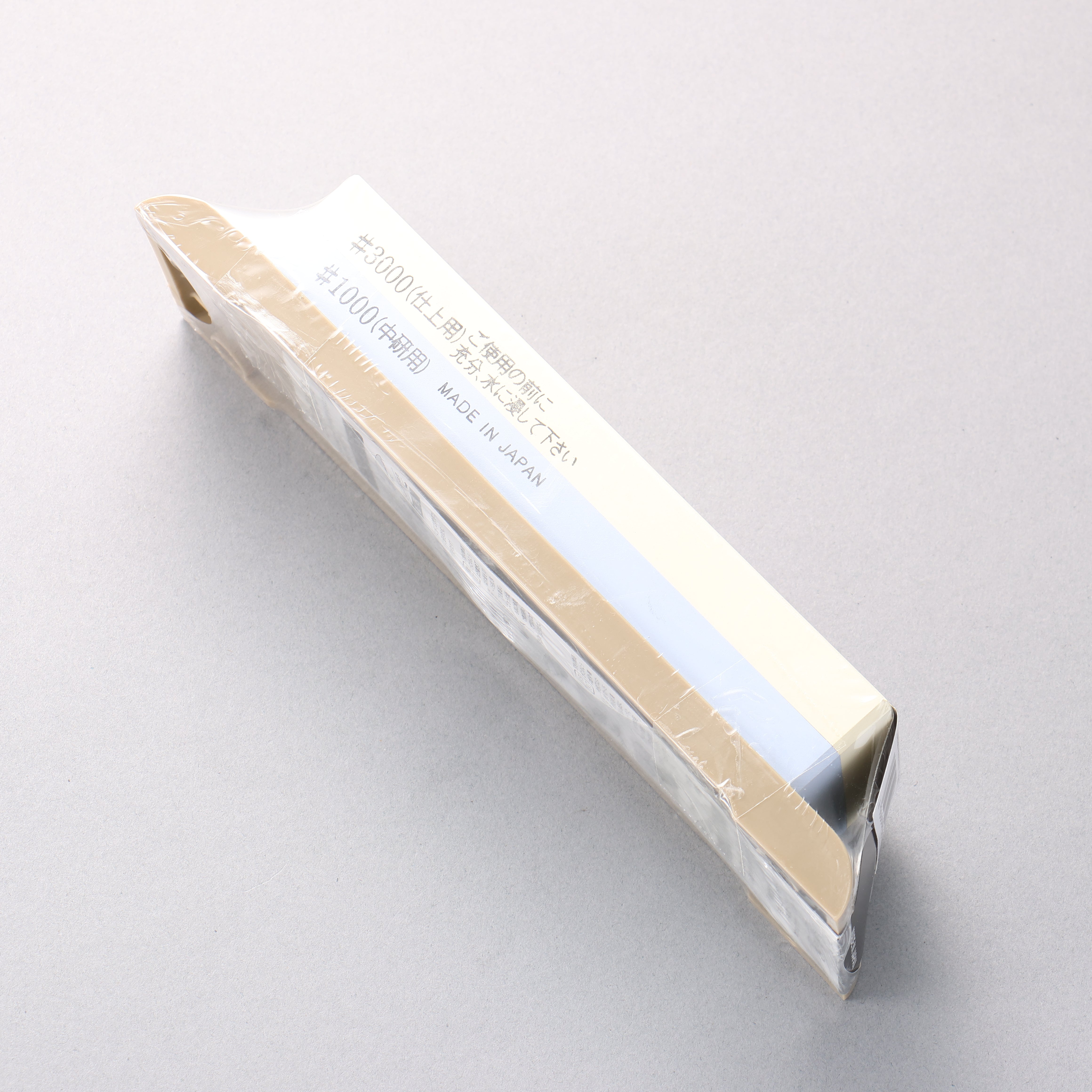 Suehiro Two Sided SMALL Sharpening Stone with Rubber Base - #1000 & #3000 (Super Deal) - Japanny - Best Japanese Knife