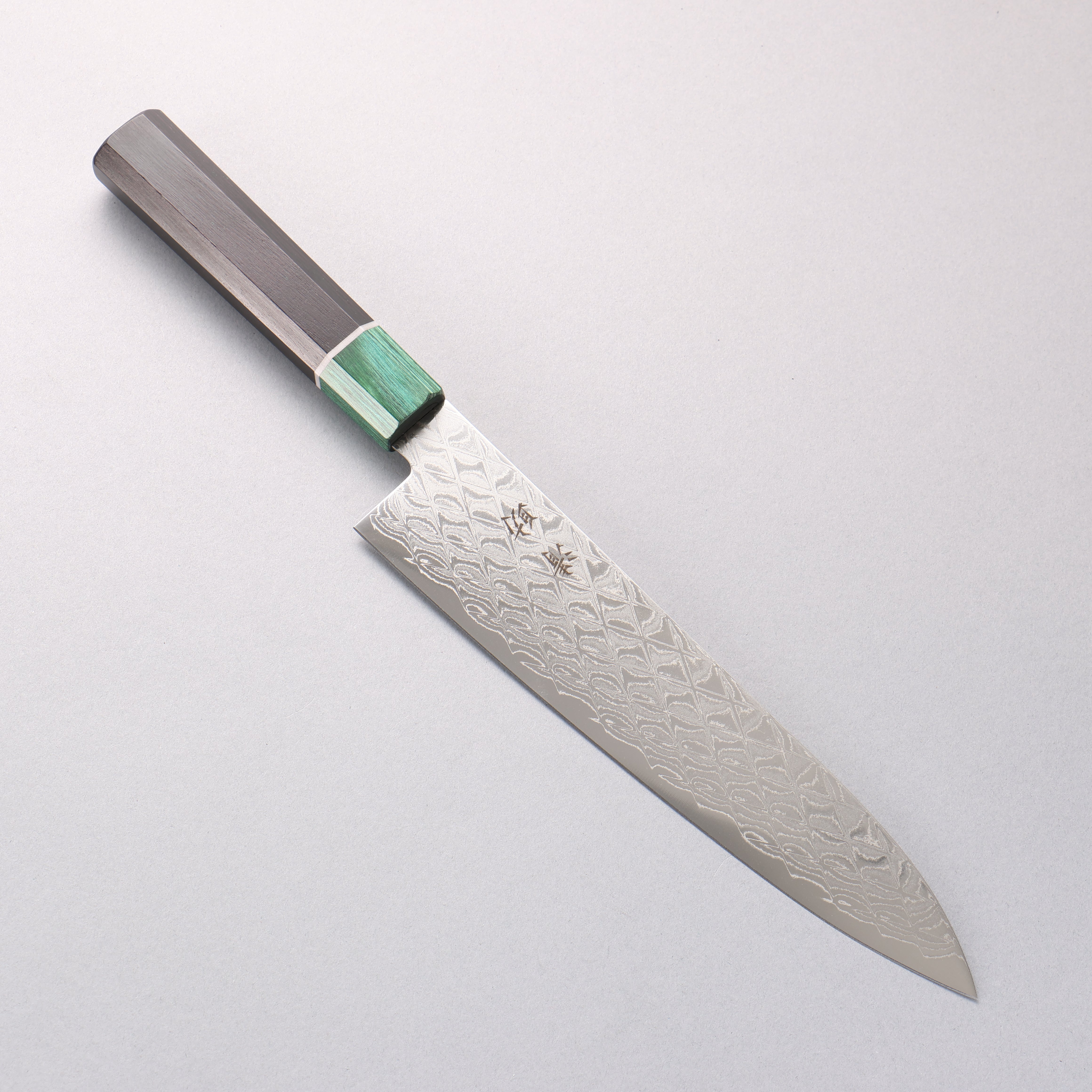 Seisuke AUS10 Espejo Gyuto cruzado 210 mm Mango de madera Pakka negra (virola: madera Pakka verde)