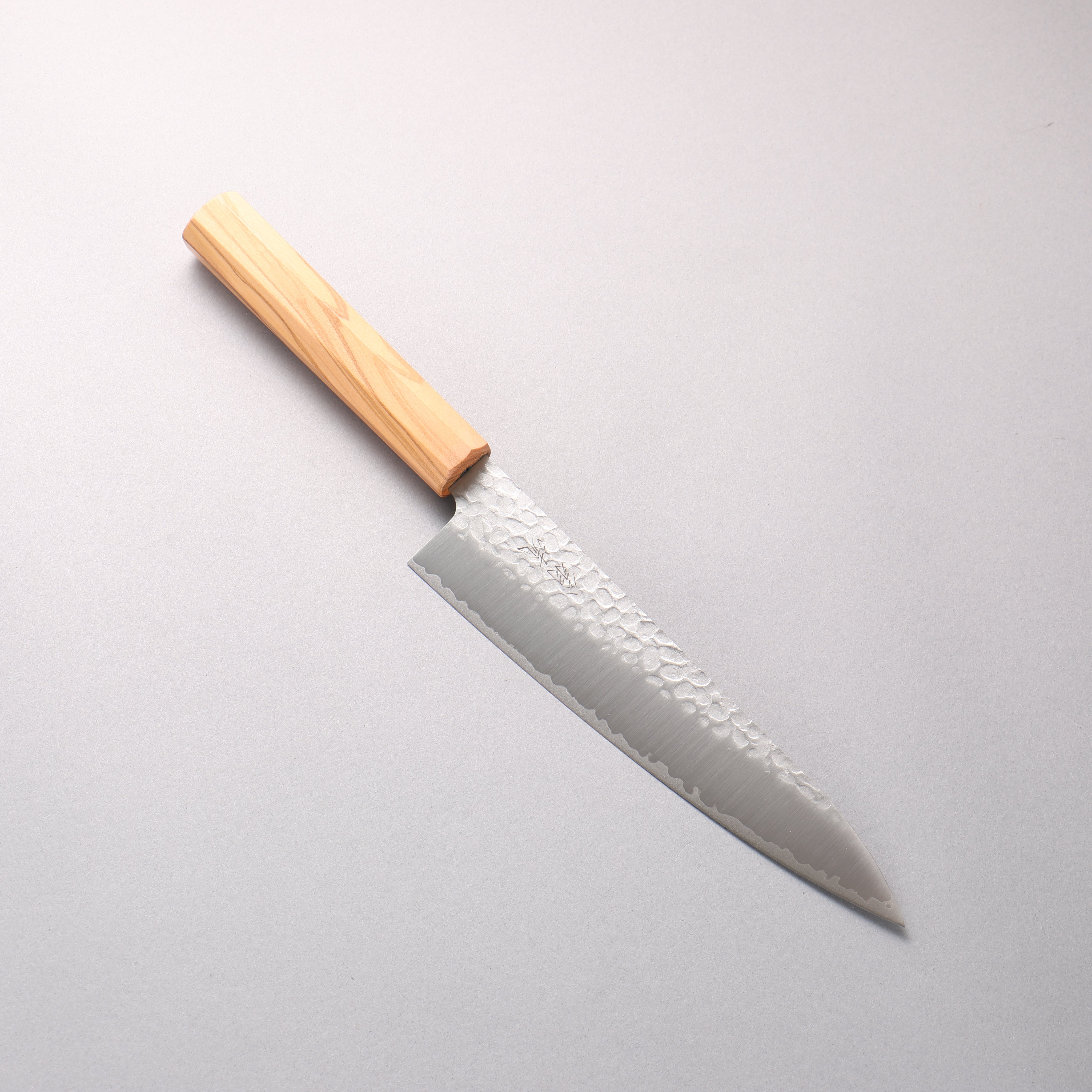 Oul VG10 Hammered Gyuto 200mm Olive tree Handle - Japanny - Best Japanese Knife