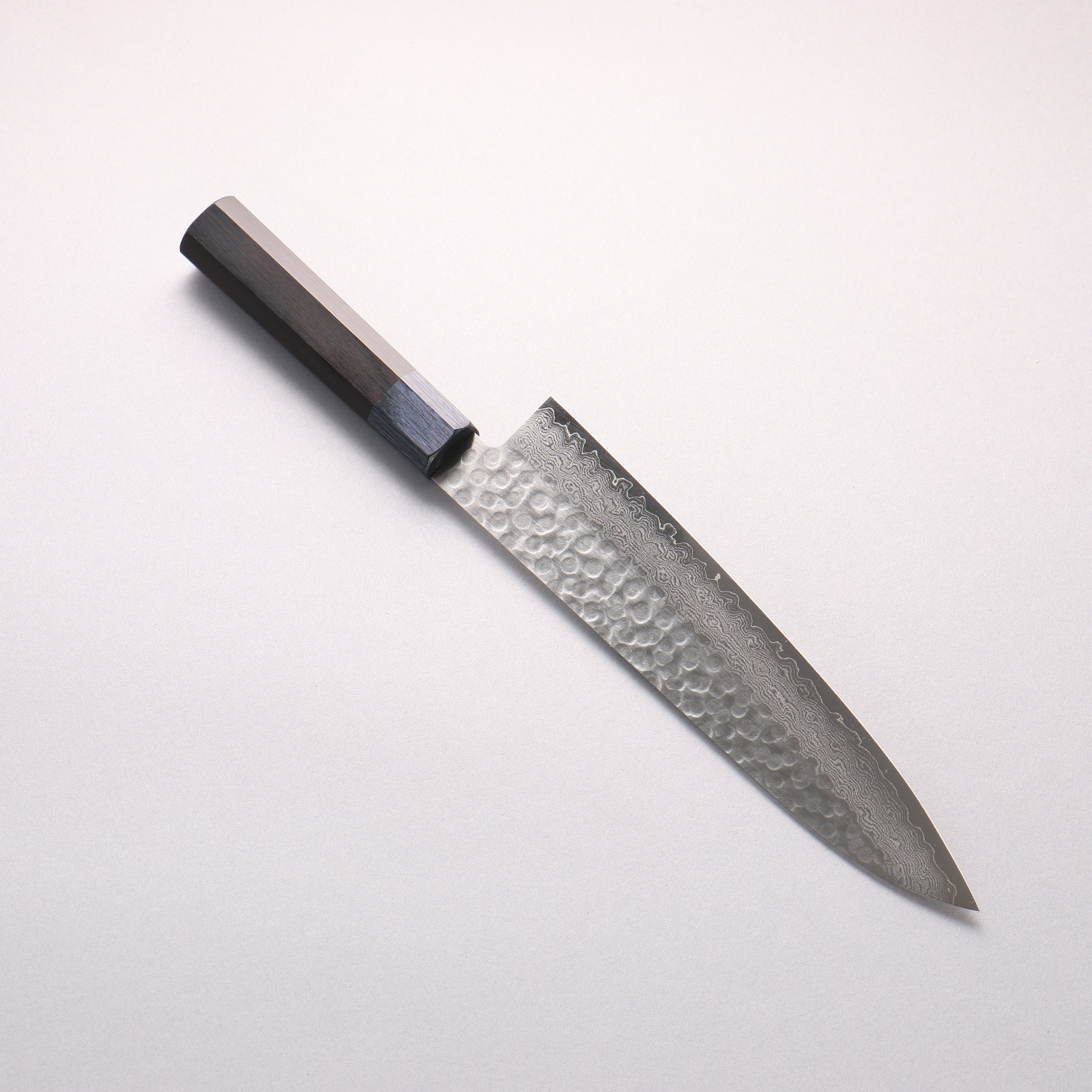 Seisuke VG10 Hammered Damascus Gyuto 210mm Black Pakka wood(ferrule: Navy Pakka wood) Handle