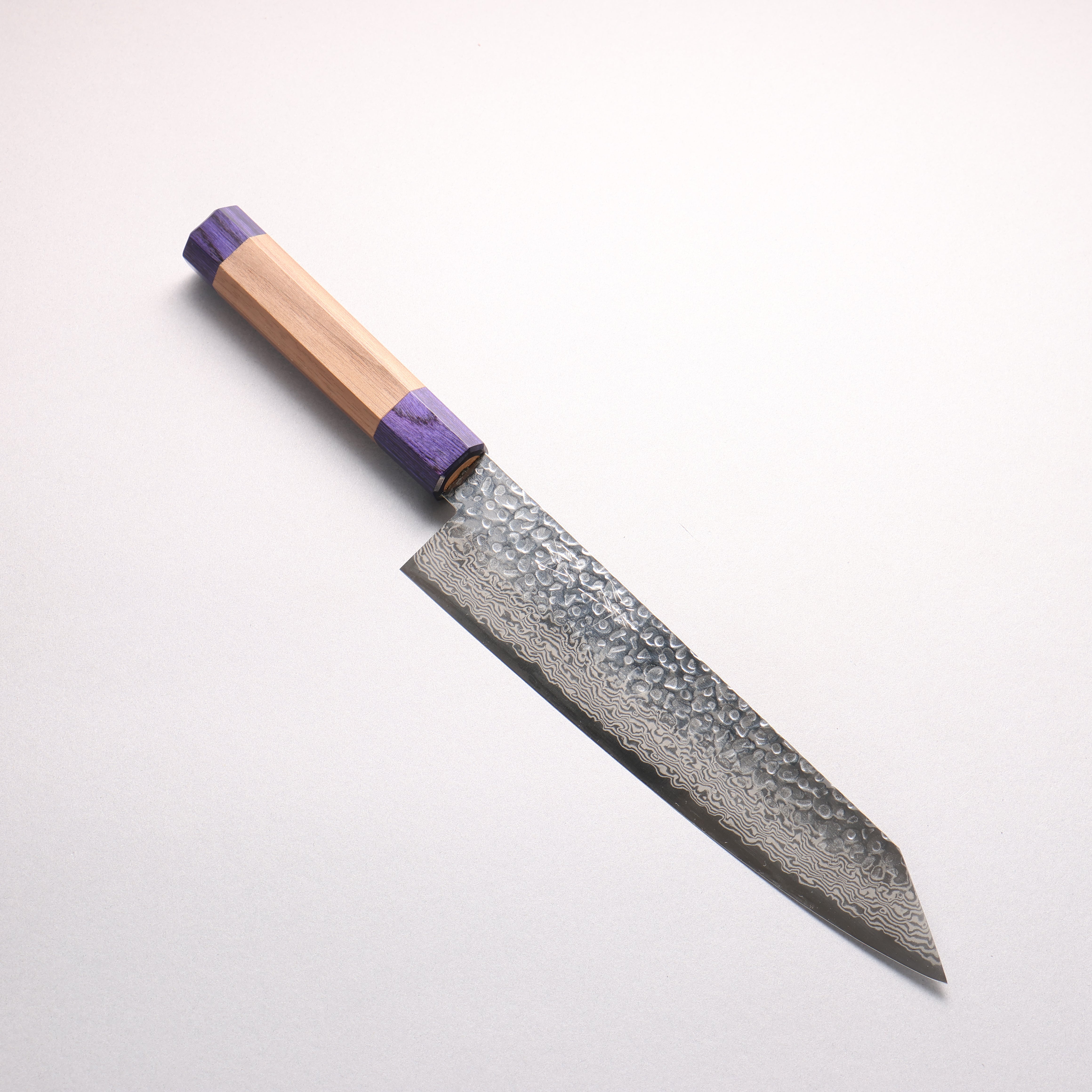 Seisuke Silver Steel No.3 Hammered Damascus Kiritsuke Gyuto 210mm Walnut (With Double Blue Pakka wood) Handle
