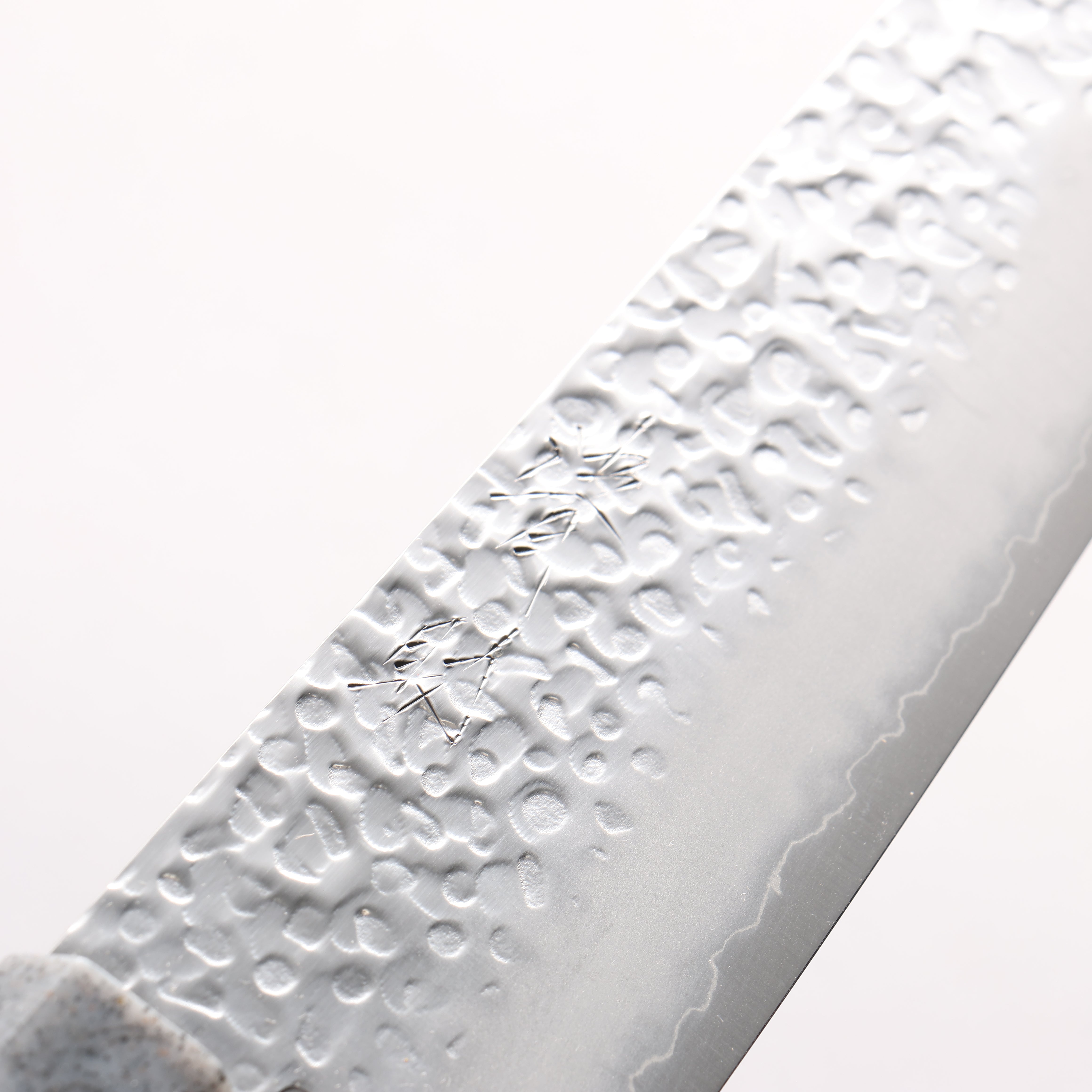 Seisuke Silver Steel No.3 Hammered Kiritsuke Gyuto 210mm Walnut (Ferrule: Grey Resin) Handle
