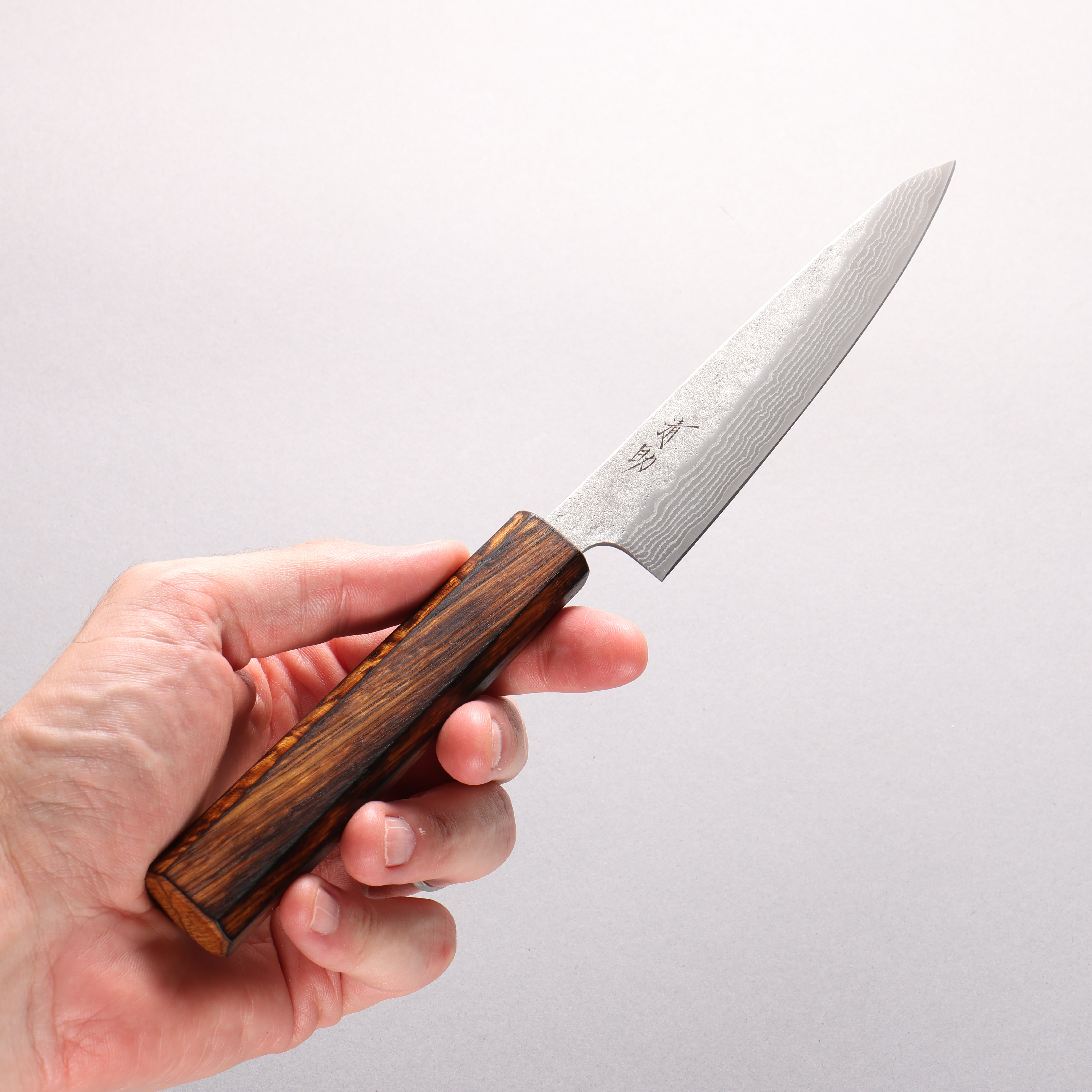 Seisuke Stainless Steel 440C Hammered Damascus Petty-Utility 135mm Oak Handle