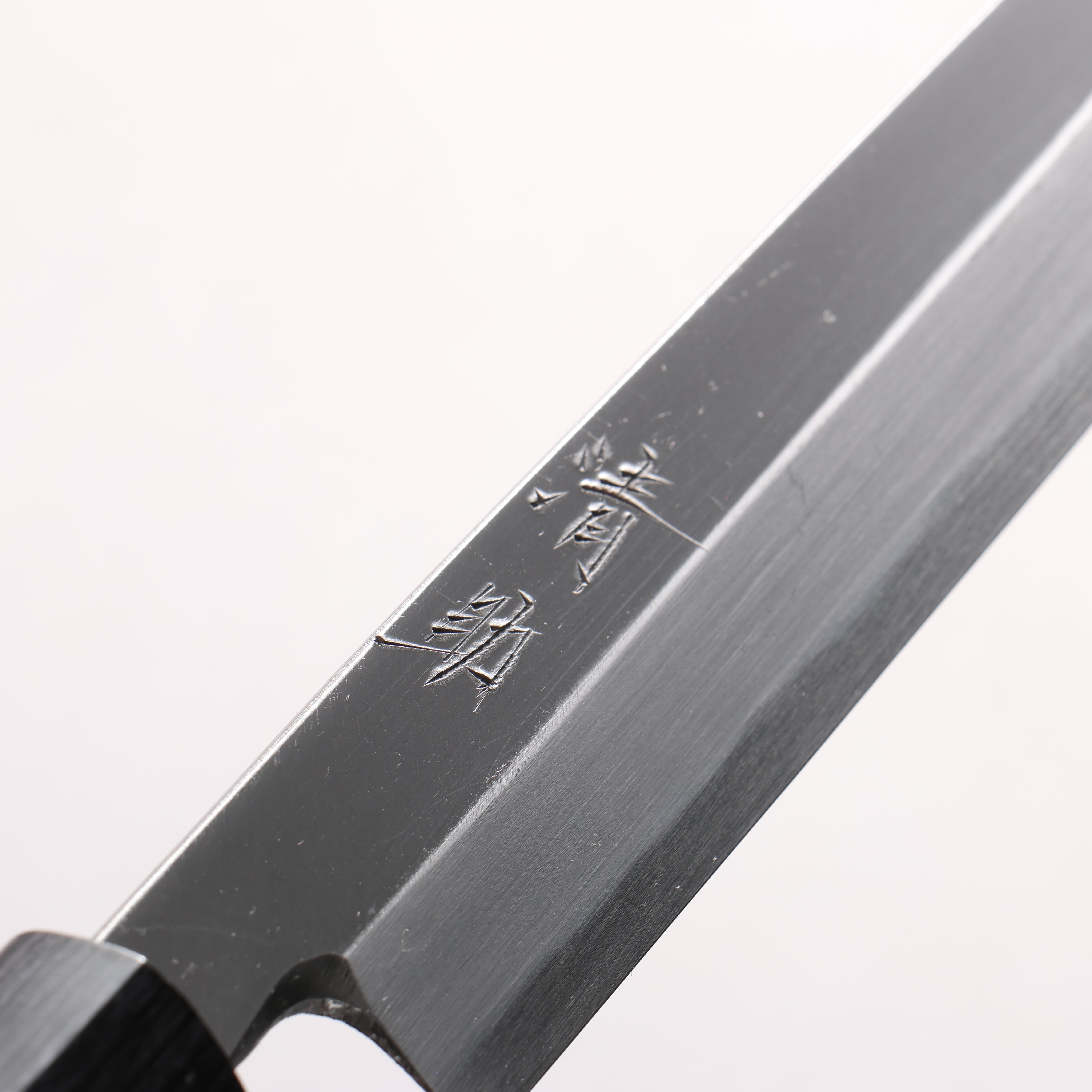 Seisuke White Steel Kasumitogi Yanagiba 240mm Rosewood (ferrule: Black Pakka wood) Shinogi Handle