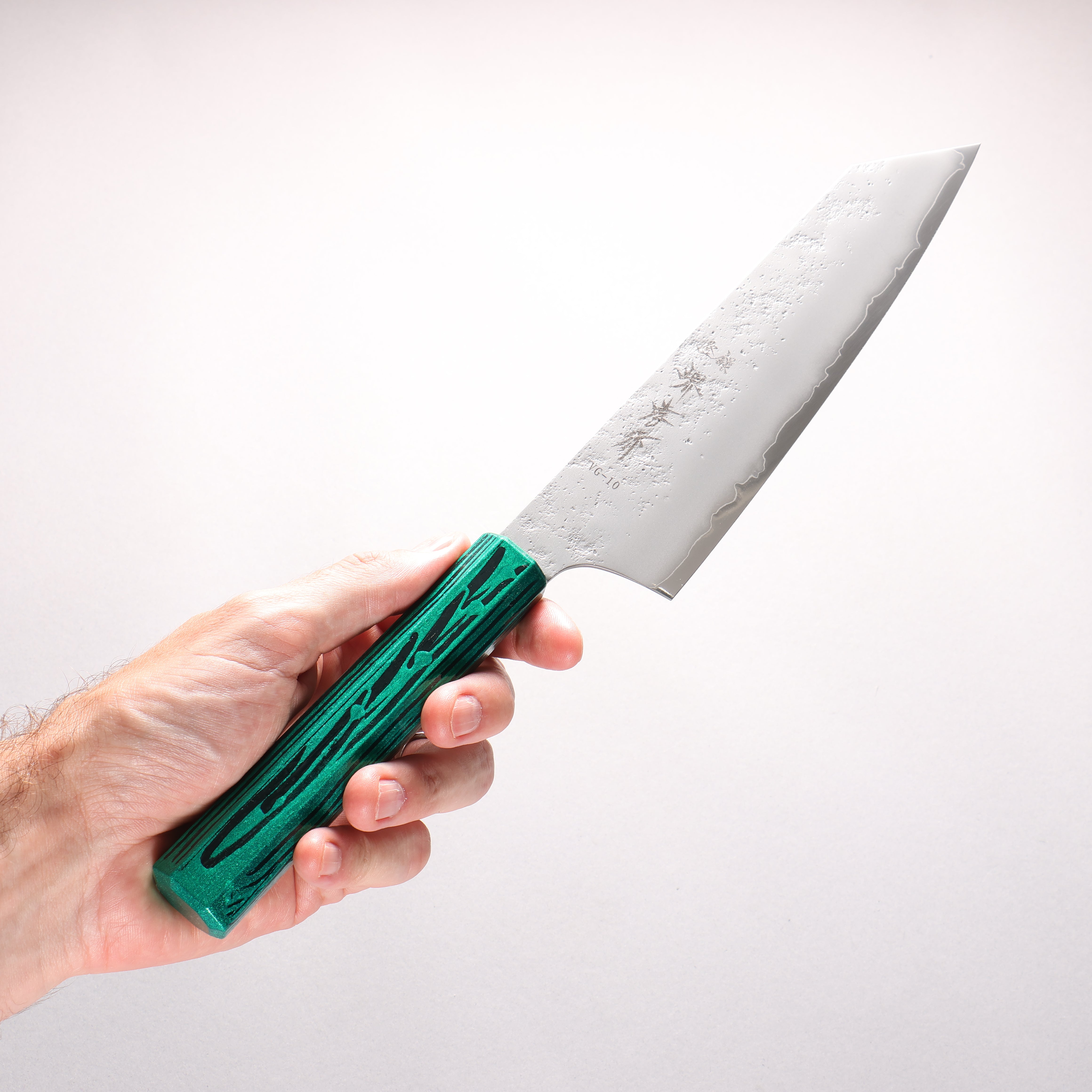 Sakai Takayuki Saikou VG10 Nashiji Kengata Gyuto 190mm Brilliant Green Lacquer Color Handle