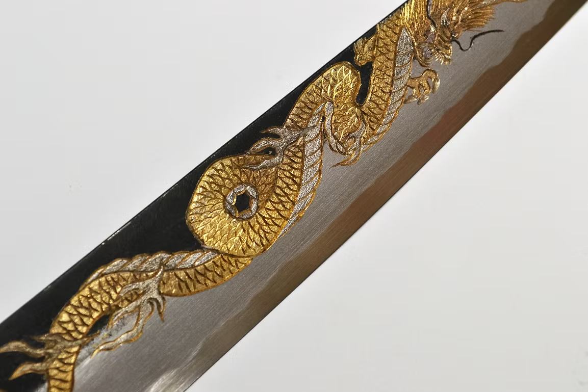 Sakai Takayuki Metal Decorated Engraving by Kubota Ten ryū White Steel No.2 Black Finished Sujihiki 240mm Ebony Wood (ferrule: Black Water Buffalo Horn And Silver Ring) Handle
