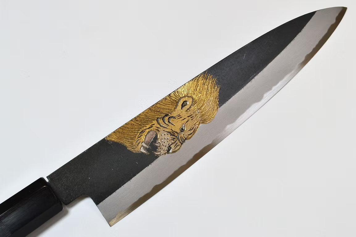 Sakai Takayuki Metal Decorated Engraving by Kubota Lion’s Roar White Steel No.2 Black Finished Gyuto 210mm Ebony Wood (ferrule: Black Water Buffalo Horn And Silver Ring) Handle