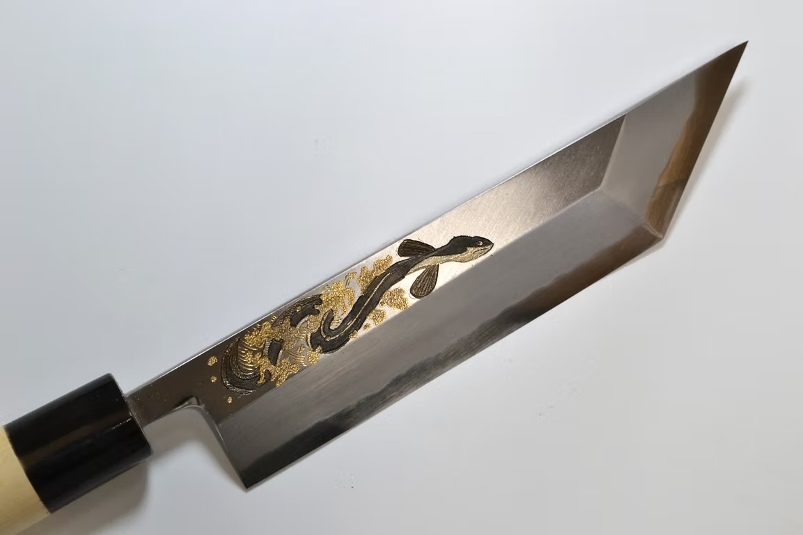 Sakai Takayuki Metal Decorated Engraving by Kubota Eel White Steel No.2 Kasumitogi Eel Knife 210mm Magnolia (Ferrule: Water Buffalo Horn) Handle