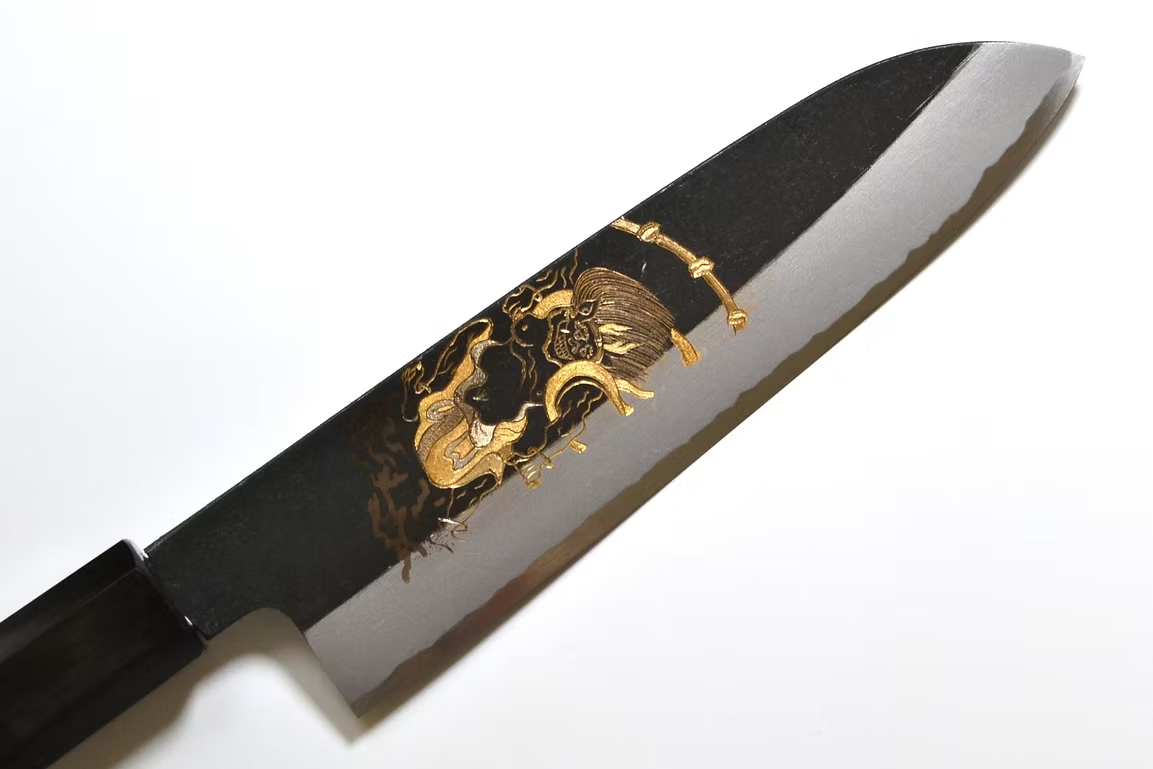 Sakai Takayuki Gold Filled Engraving by Kubota Raijin White Steel No.2 Black Finished Santoku 180mm Ebony Wood (ferrule: Black Water Buffalo Horn And Silver Ring) Handle