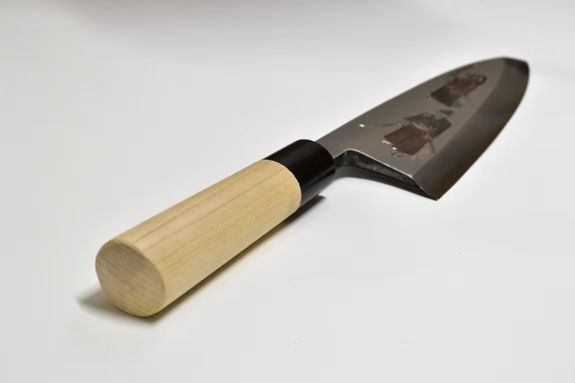 Sakai Takayuki Metal Decorated Engraving by Kubota Musashi and Kojiro White Steel Kasumitogi Deba 240mm Magnolia (Ferrule: Water Buffalo Horn) Handle