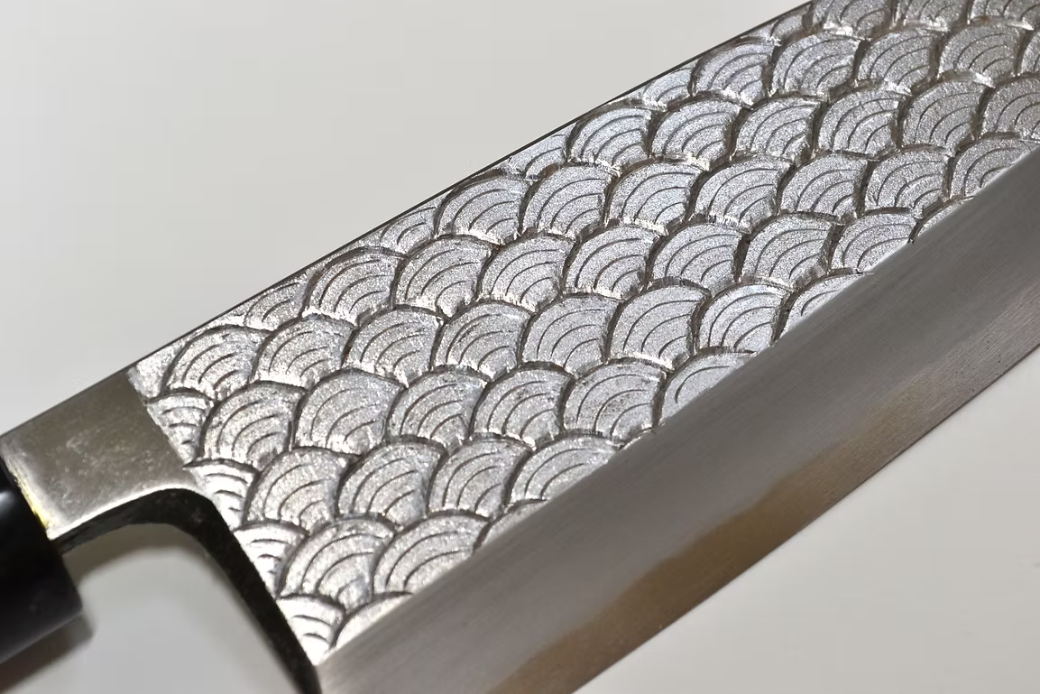 Sakai Takayuki Engraving by Kubota Seigaiha White Steel Kasumitogi Deba 165mm Magnolia (Ferrule: Water Buffalo Horn) Handle