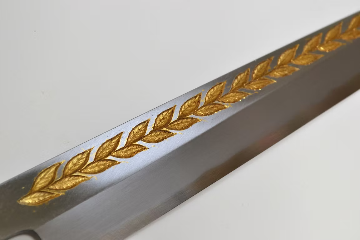 Sakai Takayuki Gold Filled Engraving by Kubota Laurel White Steel Kasumitogi Yanagiba 270mm Magnolia (Ferrule: Water Buffalo Horn) Handle