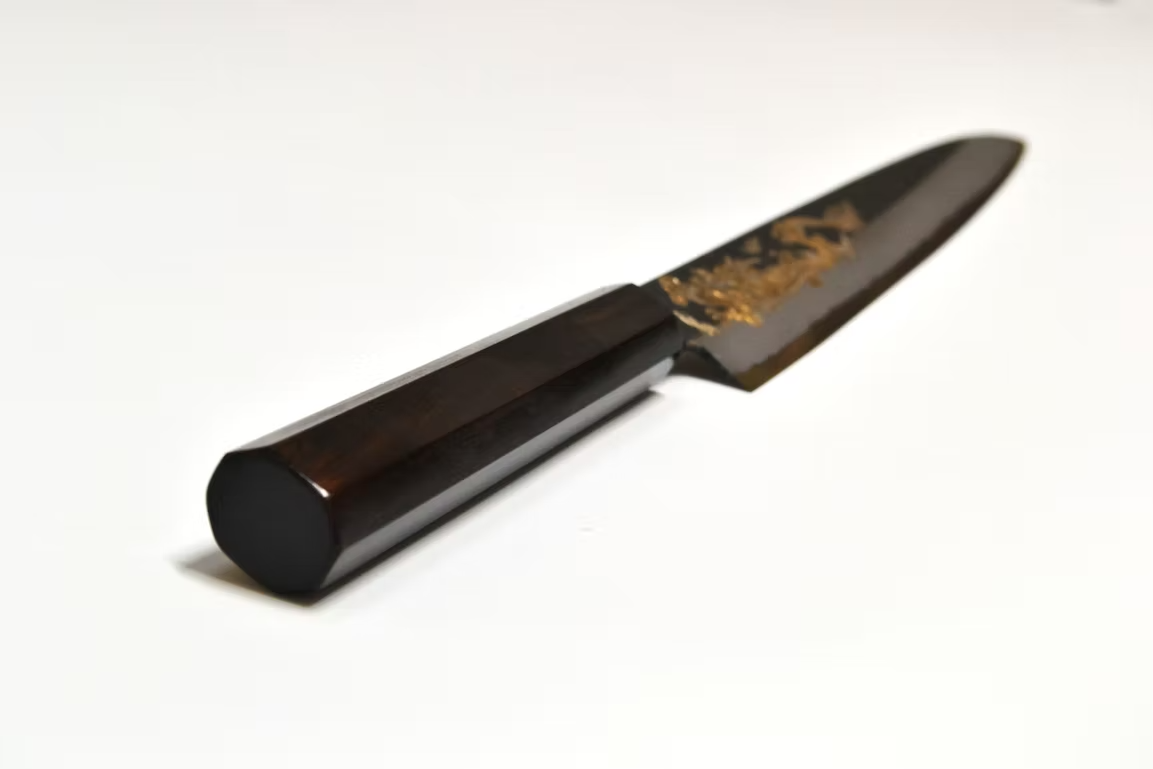 Sakai Takayuki Metal Decorated Engraving by Kubota Kin ryū White Steel No.2 Black Finished Sujihiki 240mm Ebony Wood (ferrule: Black Water Buffalo Horn And Silver Ring) Handle