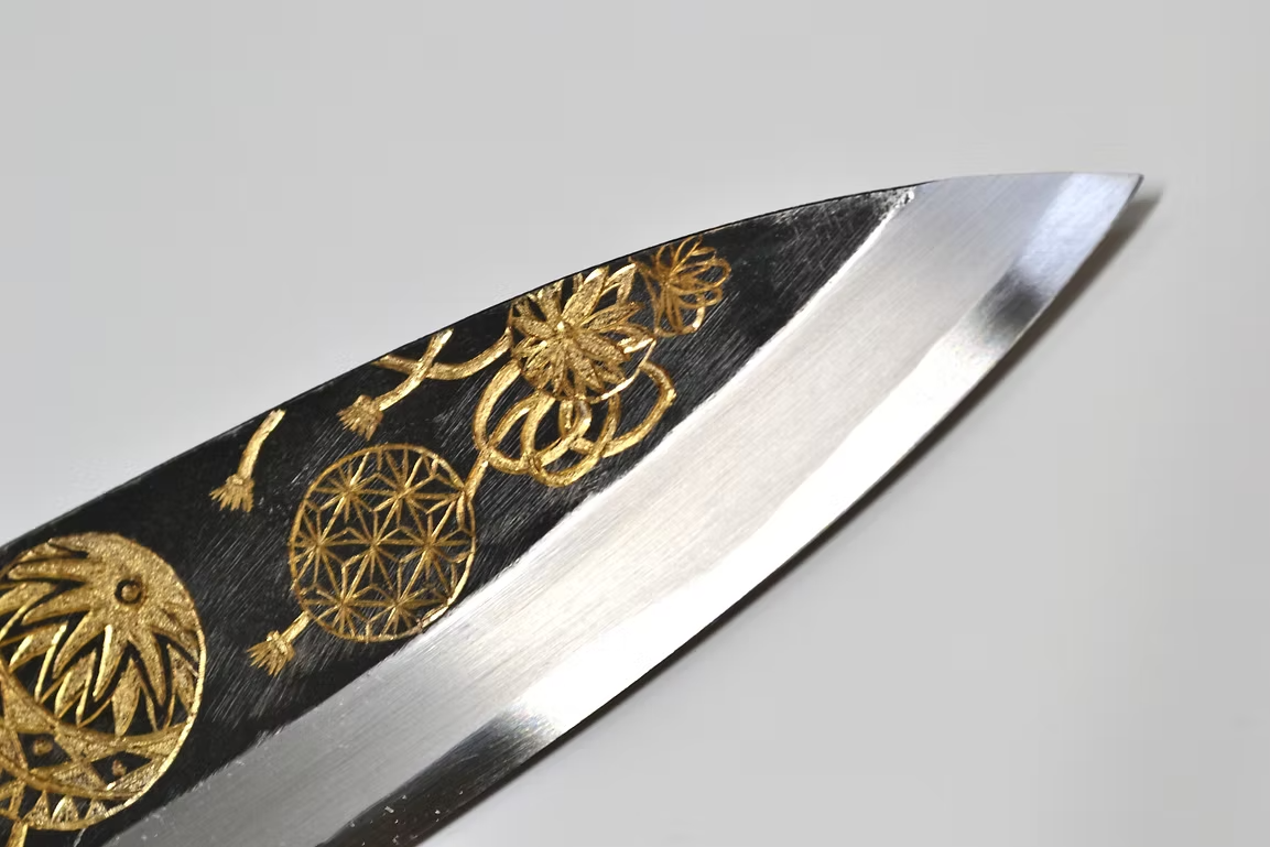 Sakai Takayuki Gold Filled Engraving by Kubota Temari White Steel No.2 Black Finished Deba 165mm Ebony Wood (ferrule: Black Water Buffalo Horn And Silver Ring) Handle