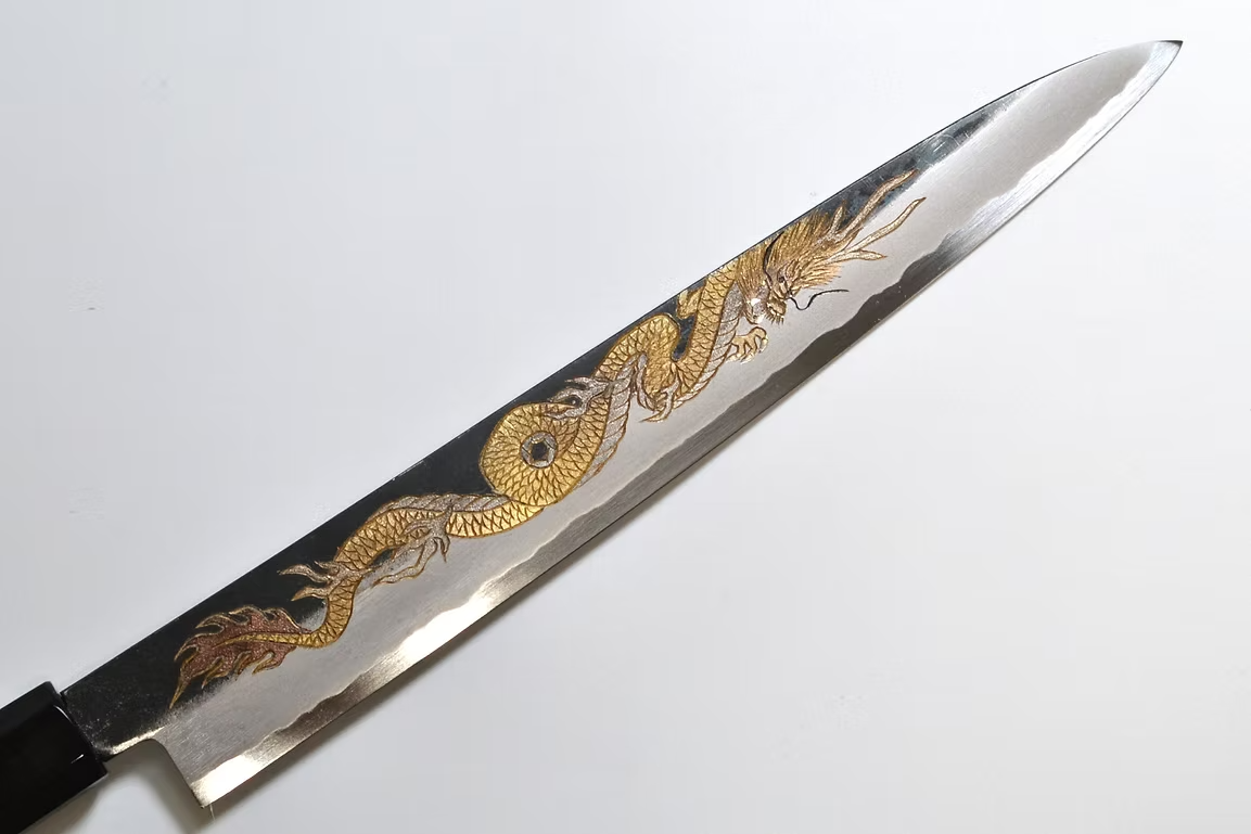 Sakai Takayuki Metal Decorated Engraving by Kubota Ten ryū White Steel No.2 Black Finished Sujihiki 240mm Ebony Wood (ferrule: Black Water Buffalo Horn And Silver Ring) Handle