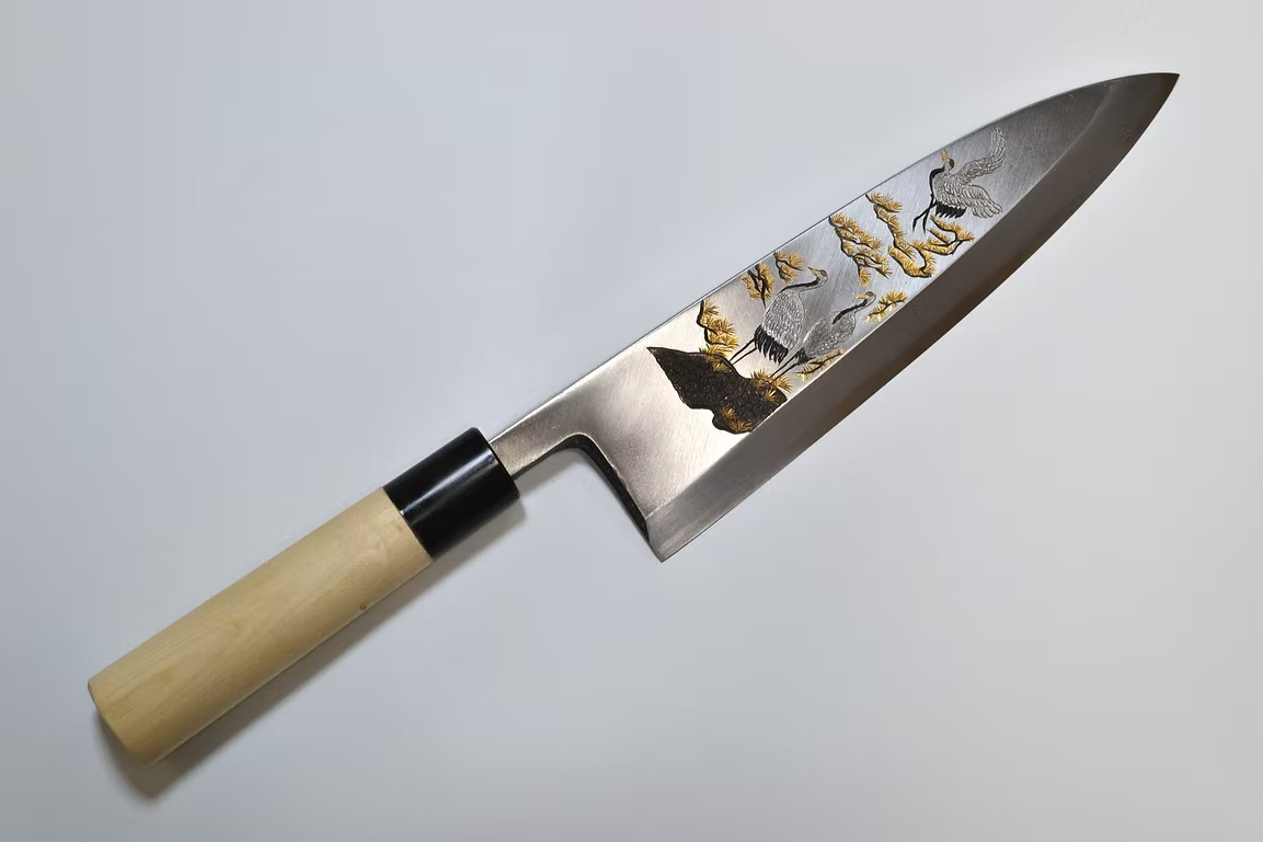 Sakai Takayuki Metal Decorated Engraving by Kubota Syōkaku White Steel Kasumitogi Deba 240mm Magnolia (Ferrule: Water Buffalo Horn) Handle