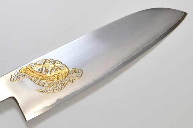 Sakai Takayuki Gold Filled Engraving by Kubota Turtle Silver Steel No.3 Santoku 180mm Ebony Wood (ferrule: Black Water Buffalo Horn And Silver Ring) Handle