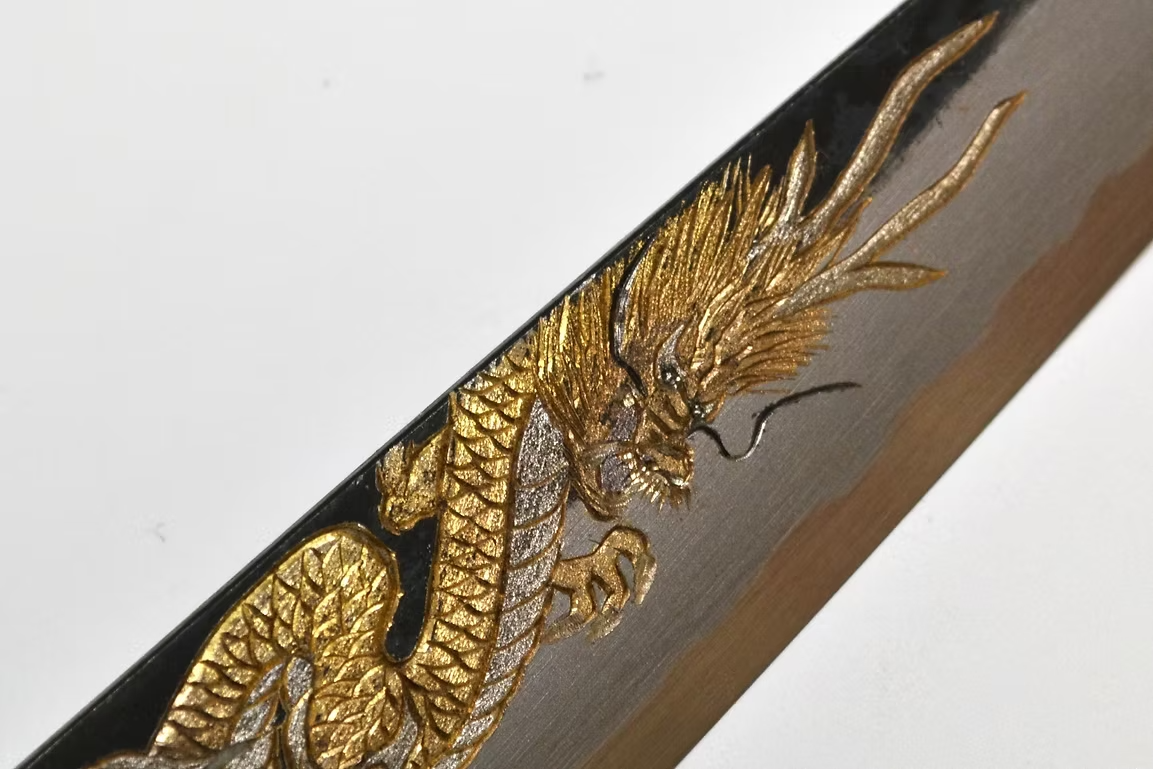 Sakai Takayuki Metal Decorated Engraving by Kubota Ten ryū White Steel No.2 Black Finished Sujihiki 240mm Ebony Wood (ferrule: Black Water Buffalo Horn And Silver Ring) Handle