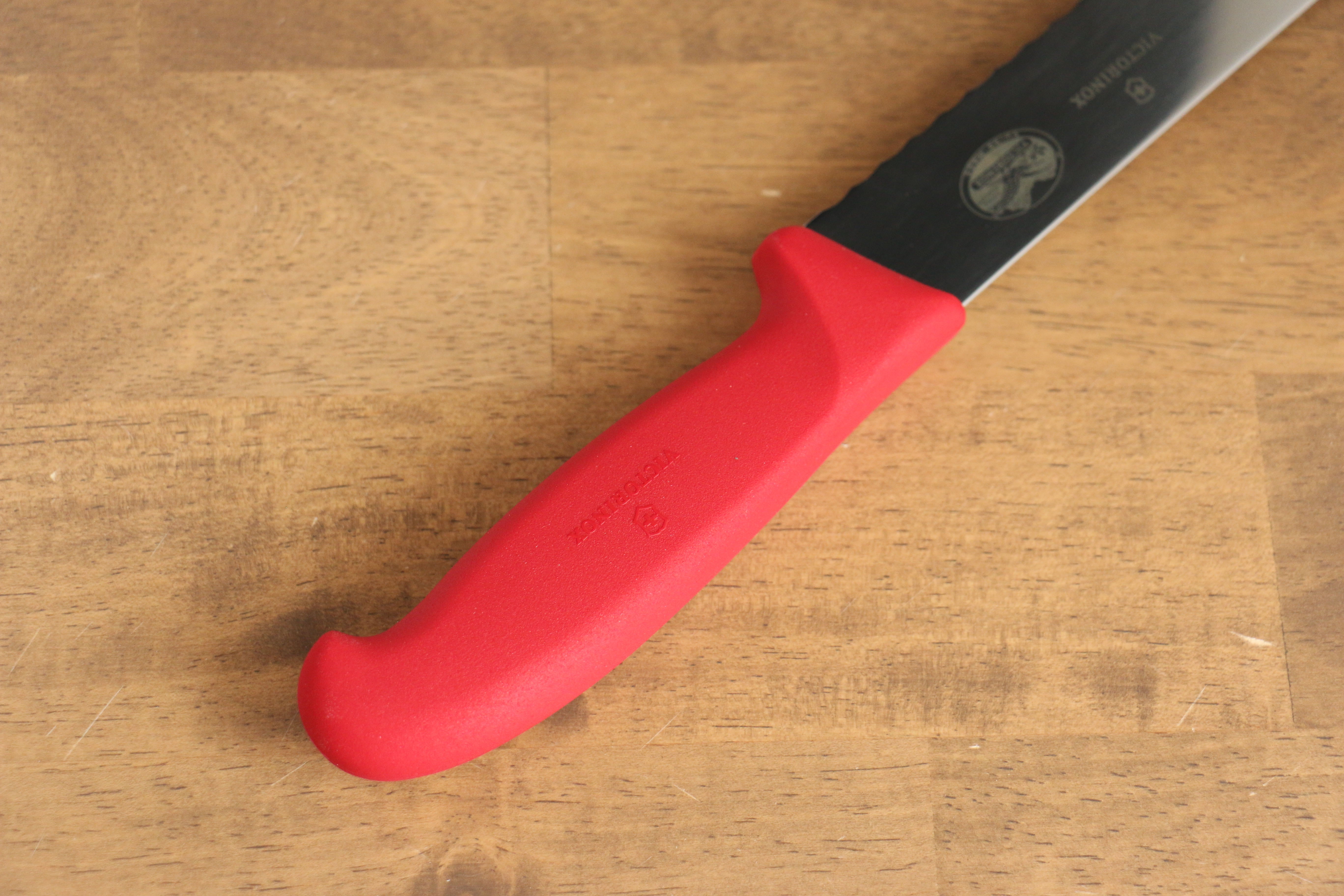 VICTORINOX Stainless Steel Wave Bread Knife 250mm Plastic Handle (Super Deal) - Japanny - Best Japanese Knife