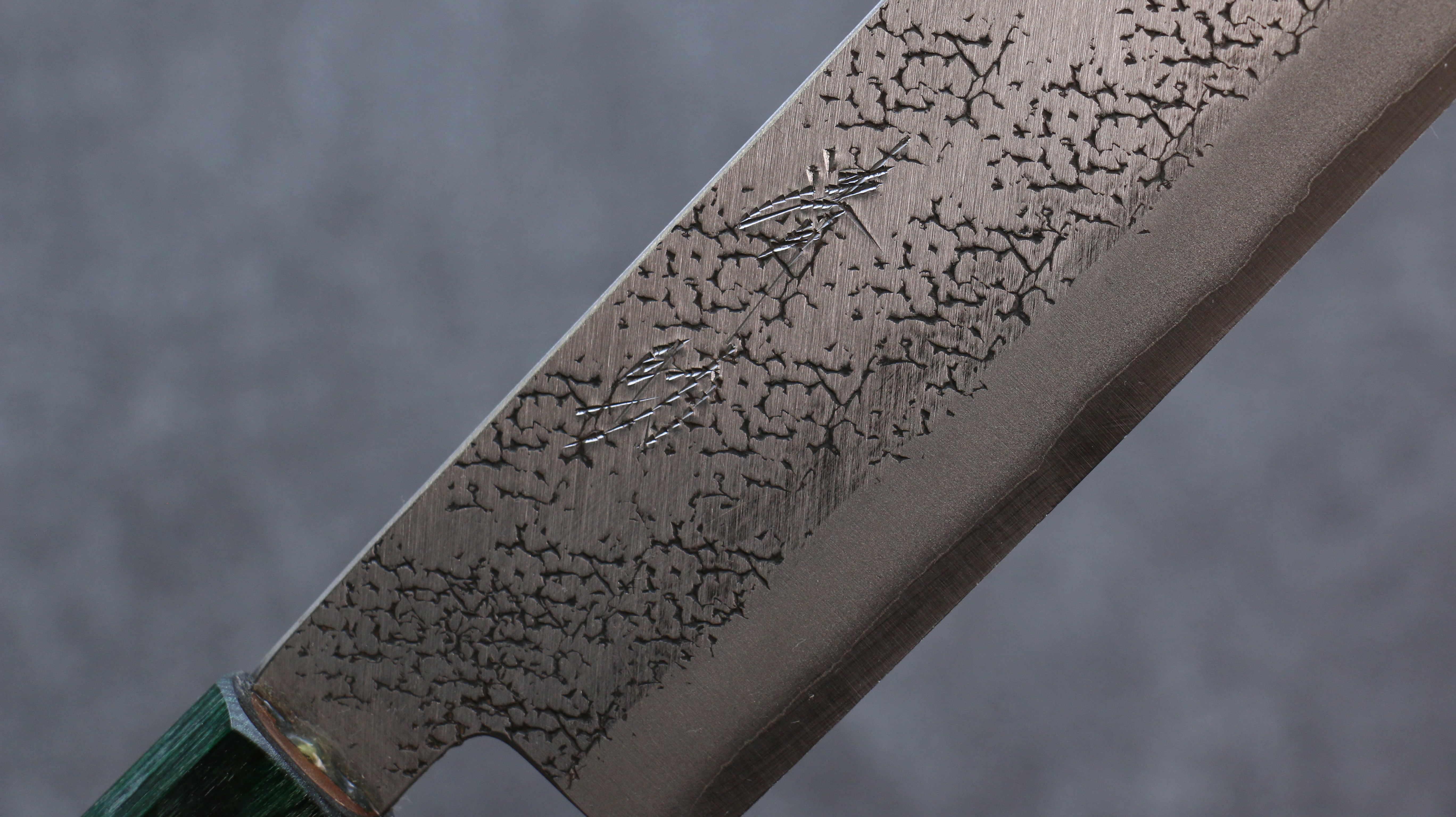 Seisuke Blue Super Hammered Nakiri 165mm Walnut (With Double Green Pakka wood) Handle - Japanny - Best Japanese Knife