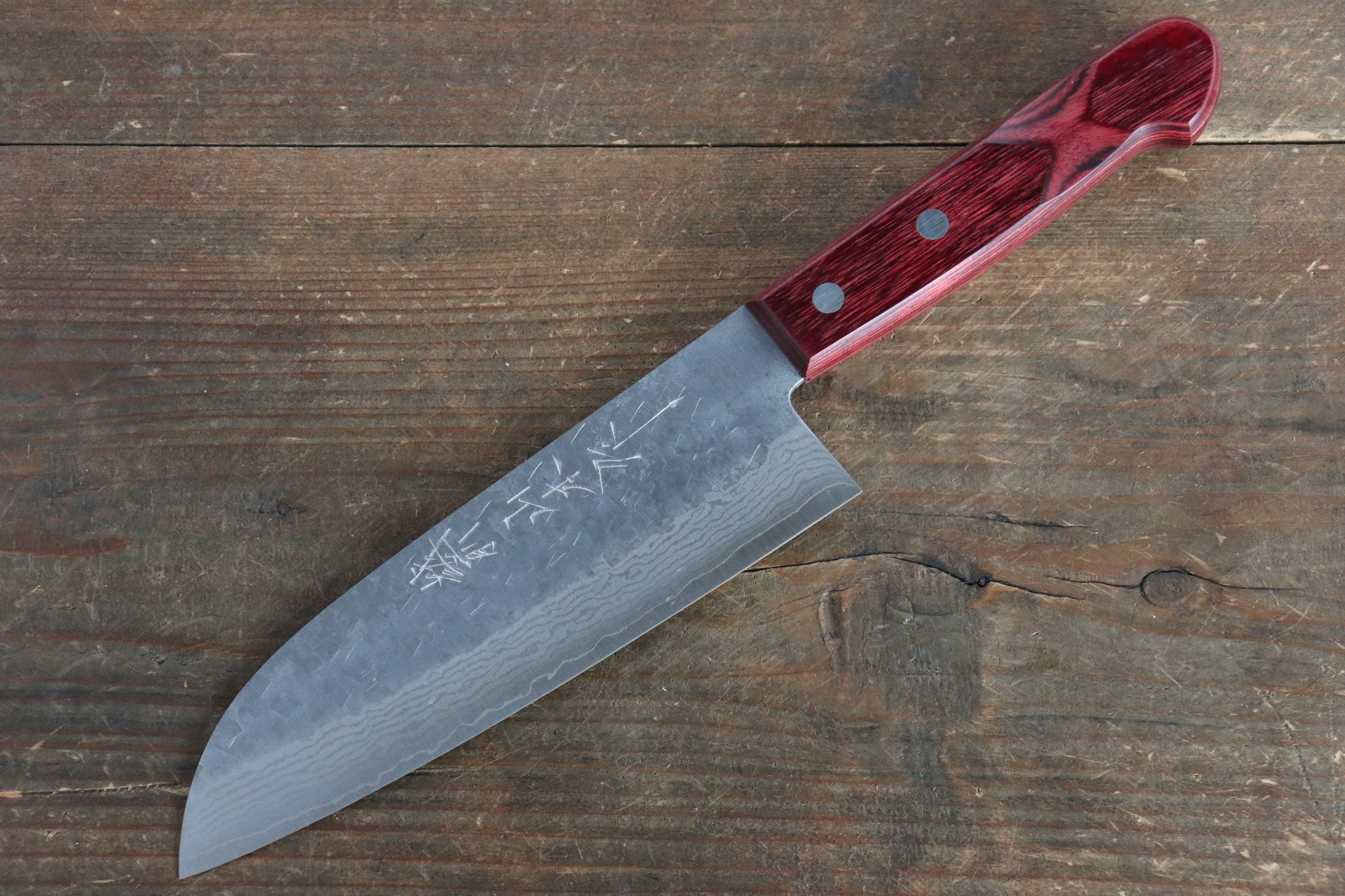 Nao Yamamoto VG10 Hammered Damascus Santoku 170mm Red Pakka wood Handle - Japanny - Best Japanese Knife