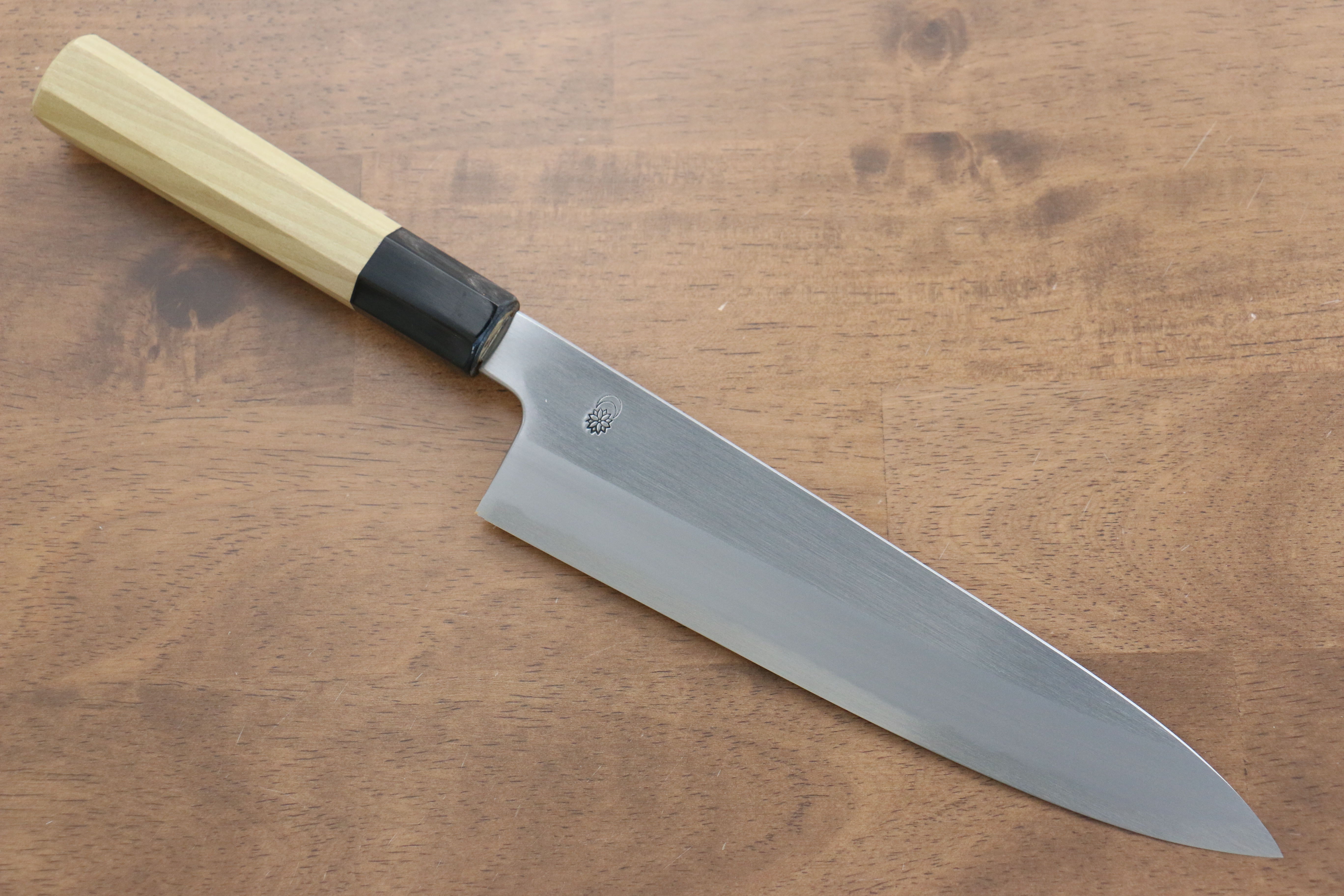 Kikuzuki White Steel No.2 Kasumitogi Gyuto 210mm Magnolia Handle - Japanny - Best Japanese Knife