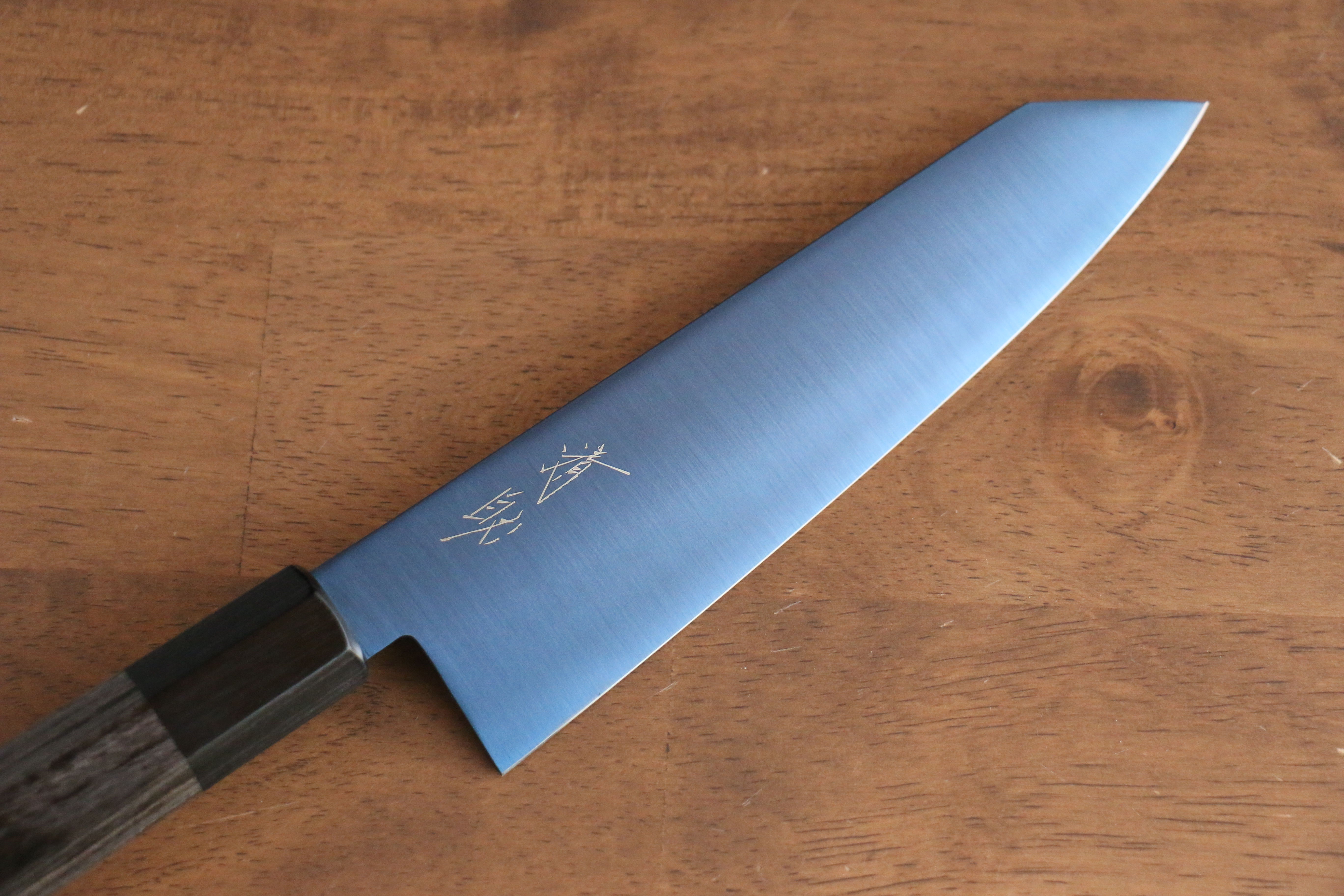 Seisuke SK-85 Ion plating Kiritsuke Santoku 180mm Gray Pakka wood Handle - Japanny - Best Japanese Knife