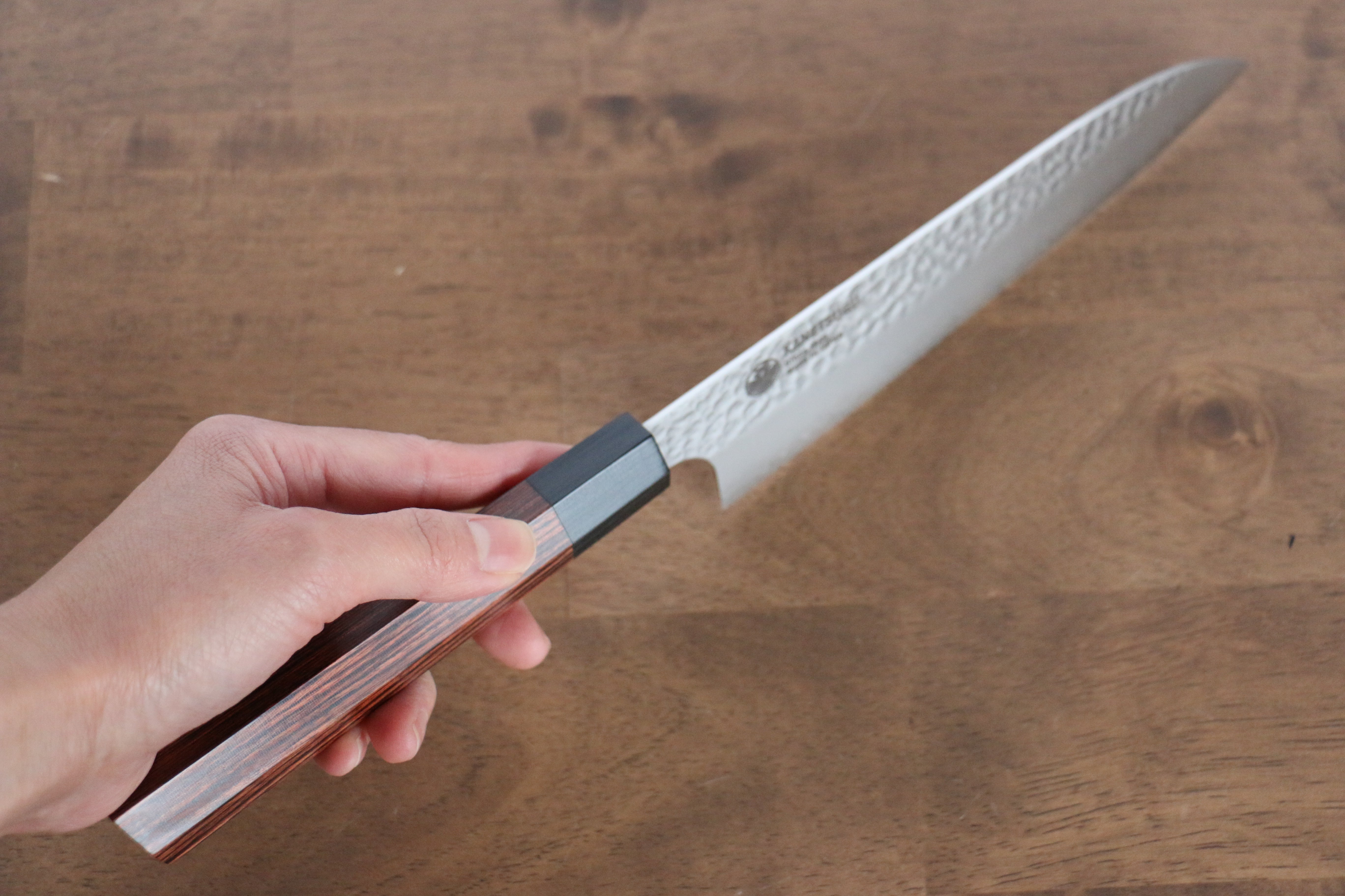 Seki Kanetsugu Heptagon Wood VG10 Hammered Santoku 170mm Pakka wood (heptagonal) Handle - Japanny - Best Japanese Knife