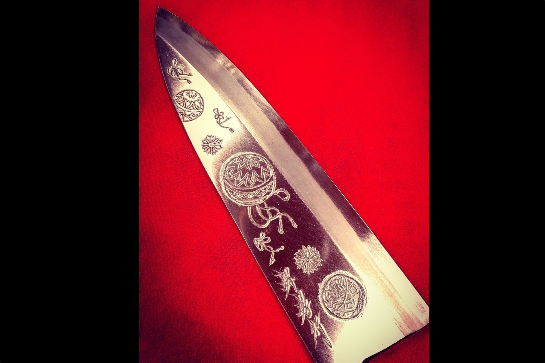 Sakai Takayuki Kasumitogi White Steel Temari engraving Deba 165mm - Japanny - Best Japanese Knife
