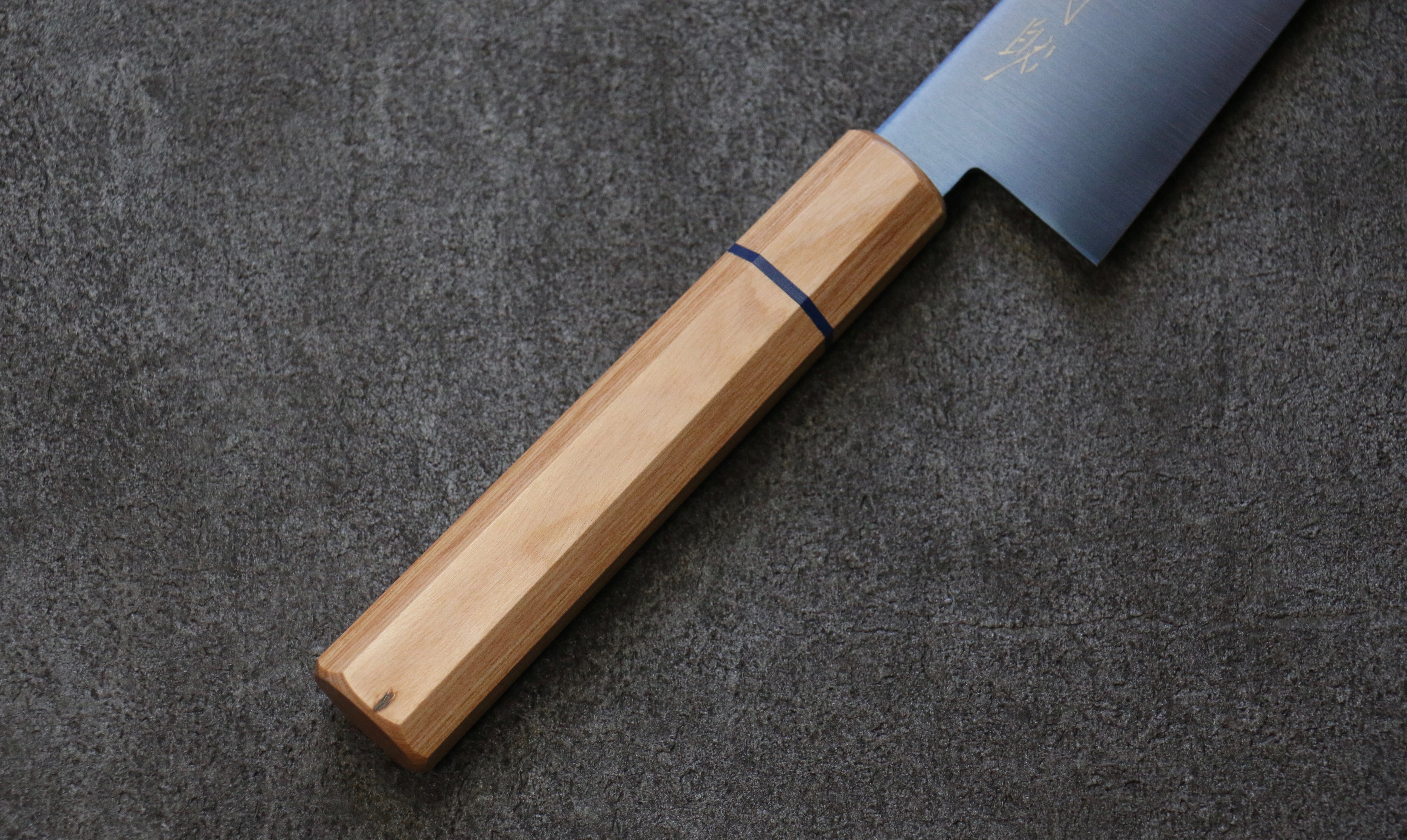Seisuke SK-85 Ion plating Kiritsuke Santoku 180mm White wood Handle - Japanny - Best Japanese Knife